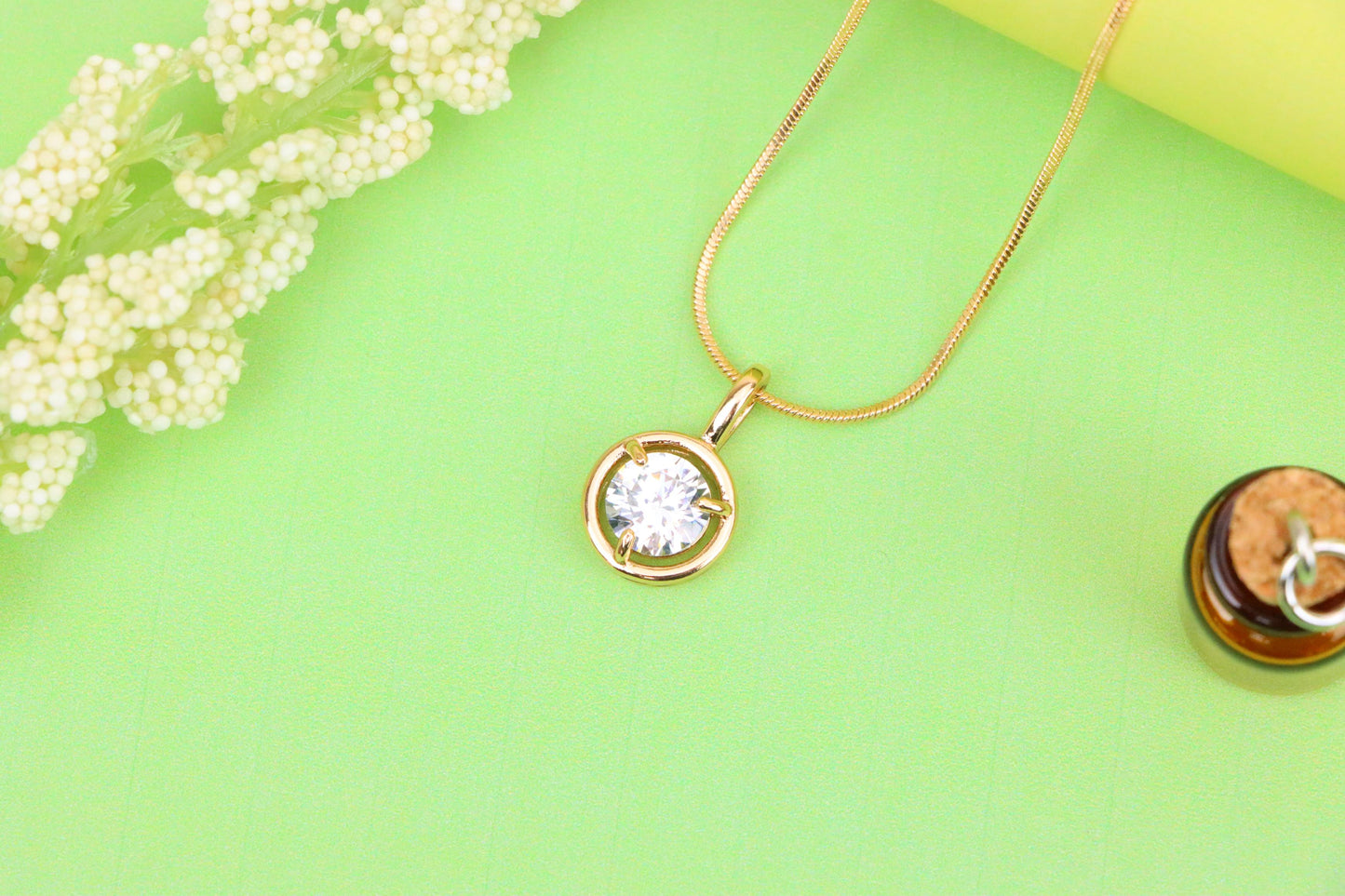 Classic White Round Pendant with Gold Plated Frame – Elegant Shine, XPPT1707 (2150-6)