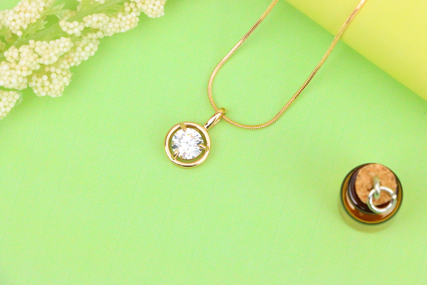 Classic White Round Pendant with Gold Plated Frame – Elegant Shine, XPPT1707 (2150-6)