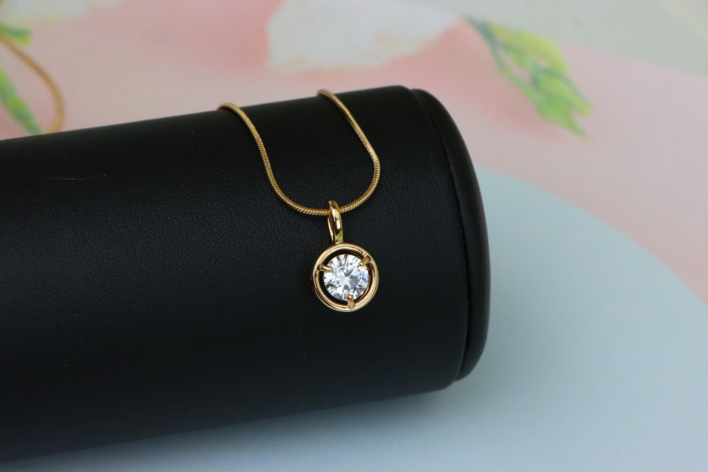 Classic White Round Pendant with Gold Plated Frame – Elegant Shine, XPPT1707 (2150-6)