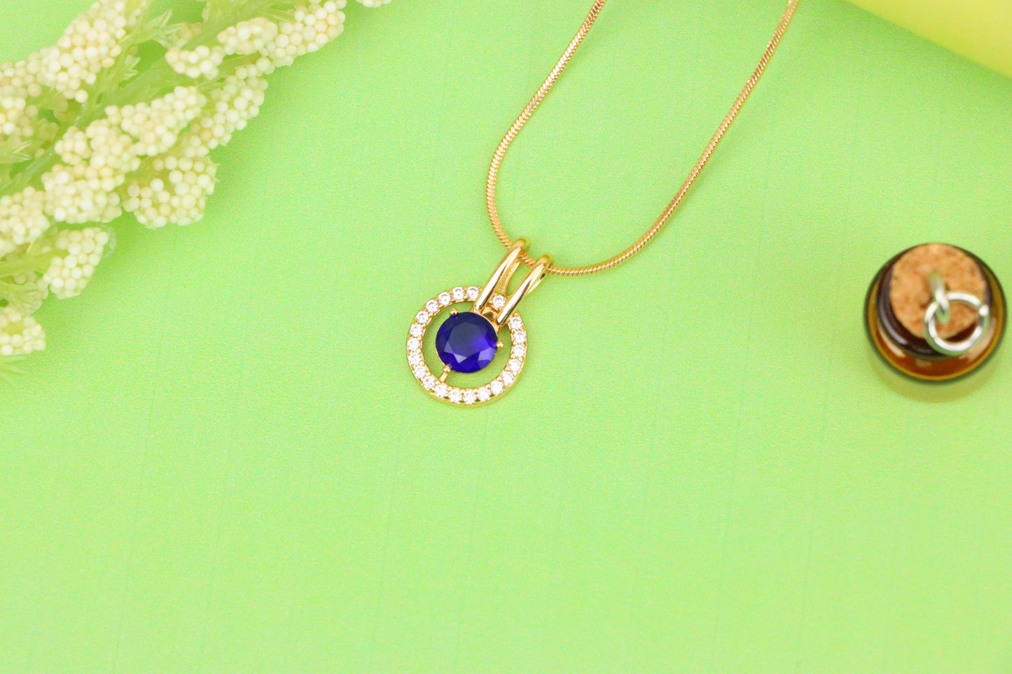 Elegant Blue Center Stone Pendant with Sparkling Halo Frame Design, XPPT1708 (2150-7)