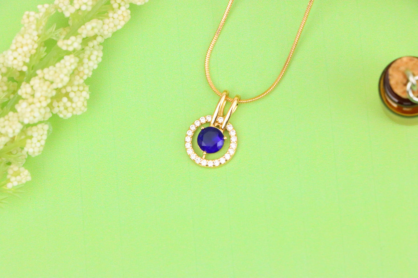 Elegant Blue Center Stone Pendant with Sparkling Halo Frame Design, XPPT1708 (2150-7)
