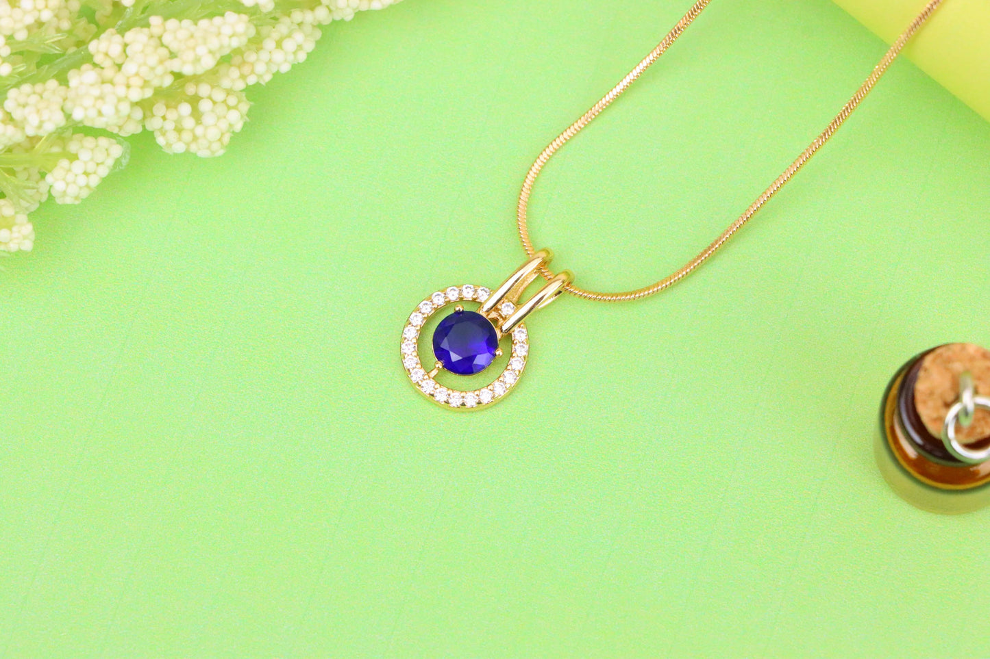 Elegant Blue Center Stone Pendant with Sparkling Halo Frame Design, XPPT1708 (2150-7)