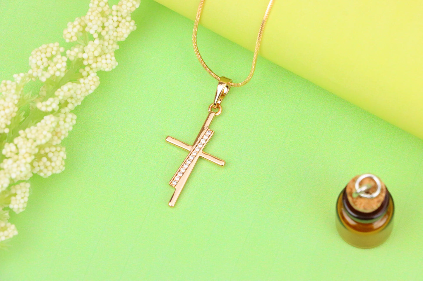 Elegant Rose Gold Cross Pendant with Embedded CZ Accents, XPPT1266 (2127-2)