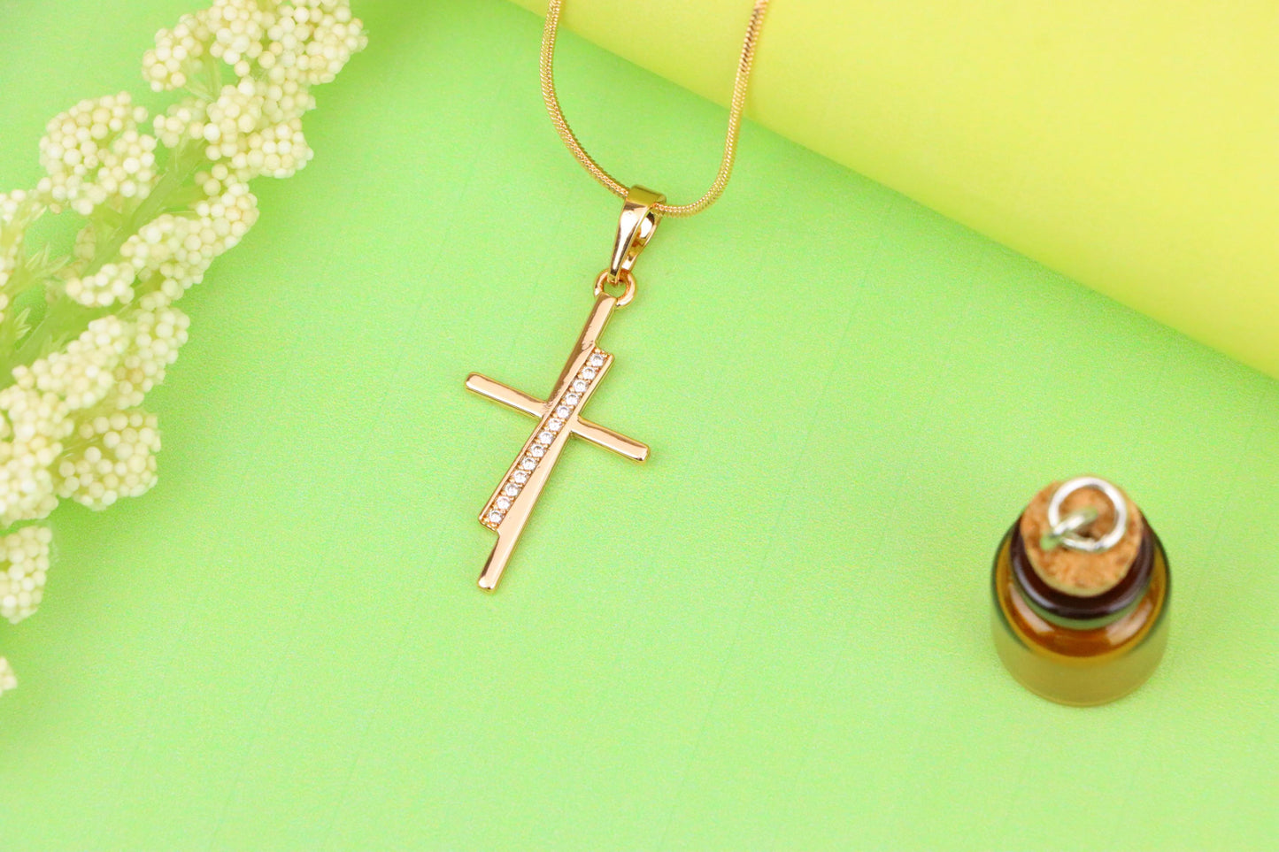 Elegant Rose Gold Cross Pendant with Embedded CZ Accents, XPPT1266 (2127-2)