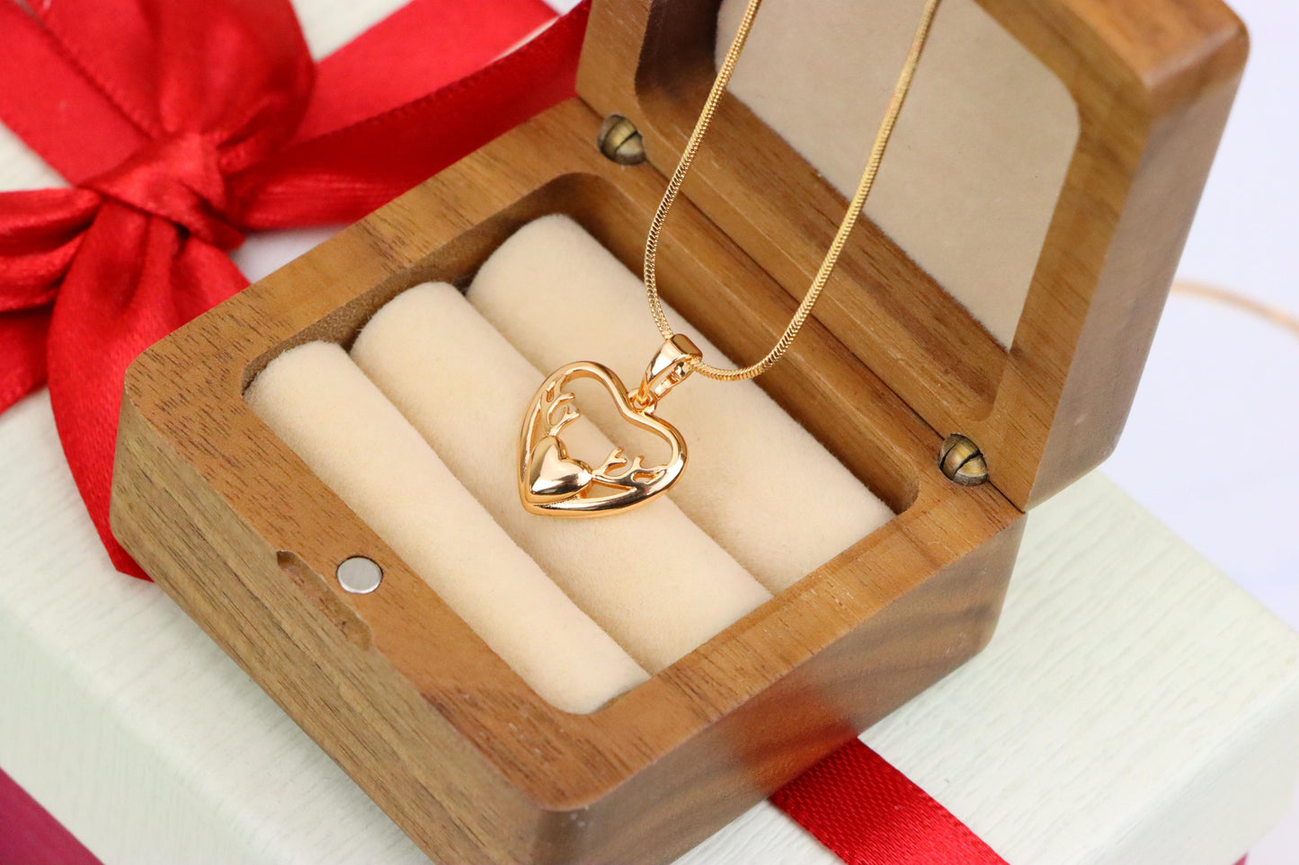 Heart Shaped Rose Gold Pendant with Antler Design Accent, XPPT1267 (2127-3)