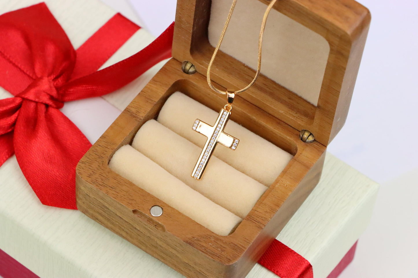 Elegant Rose Gold Cross Pendant with Crystal Inlay Design, XPPT1269 (2127-5)