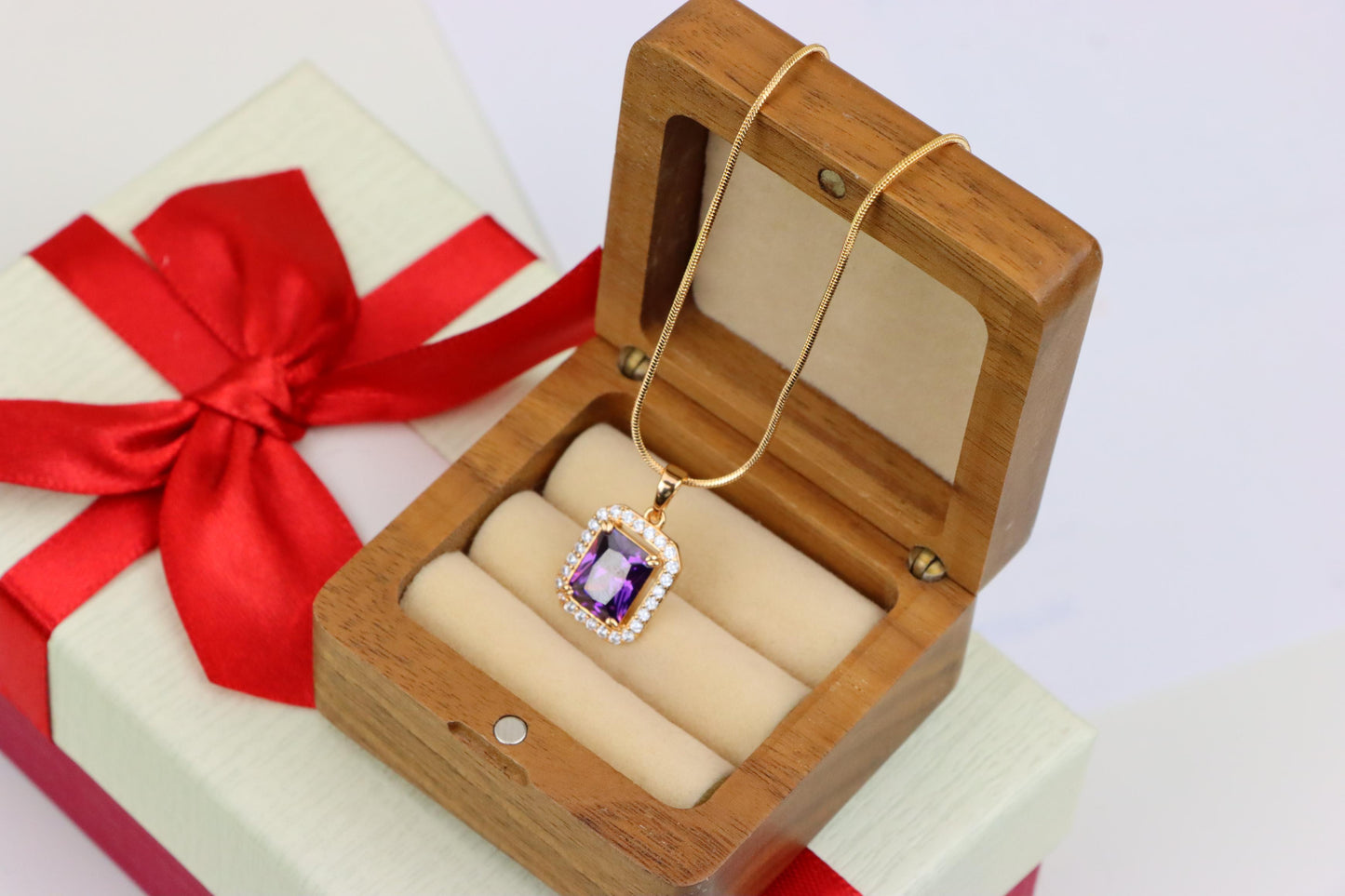 Purple Crystal Rose Gold Pendant with Sparkling White Stone Frame, XPPT1274 (2127-10)