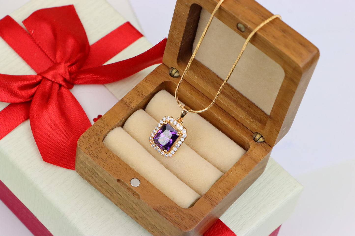 Purple Crystal Rose Gold Pendant with Sparkling White Stone Frame, XPPT1274 (2127-10)
