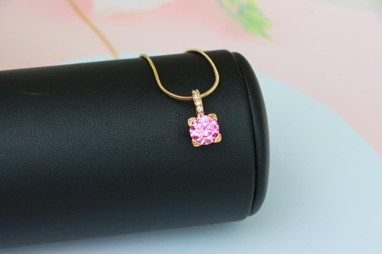 Elegant Pink Round Pendant with Gold Plated Sparkling Bail Detail, XPPT1720 (2150-8)