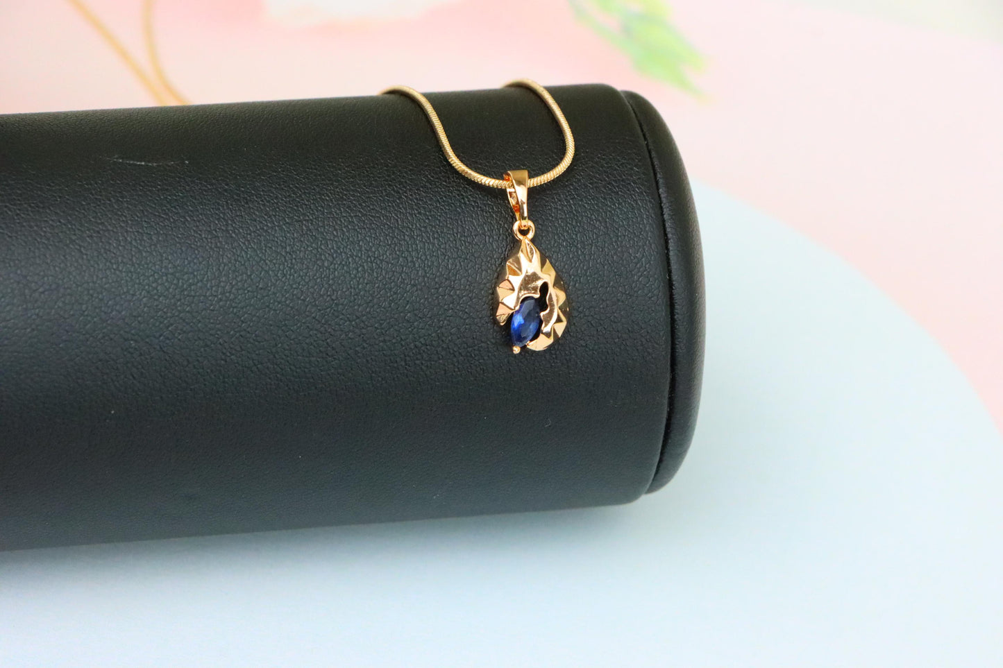 Teardrop Blue Stone Pendant with Textured Gold Plated Leaf Design, XPPT1721 (2150-9)