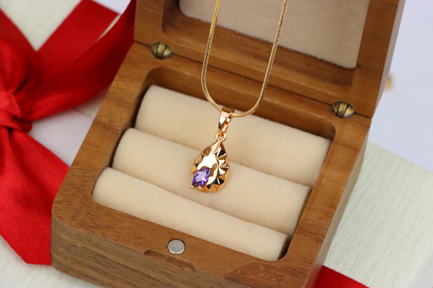 Gold Teardrop Pendant with Marquise Purple Stone and Artistic Texture, XPPT1723 (2150-9)