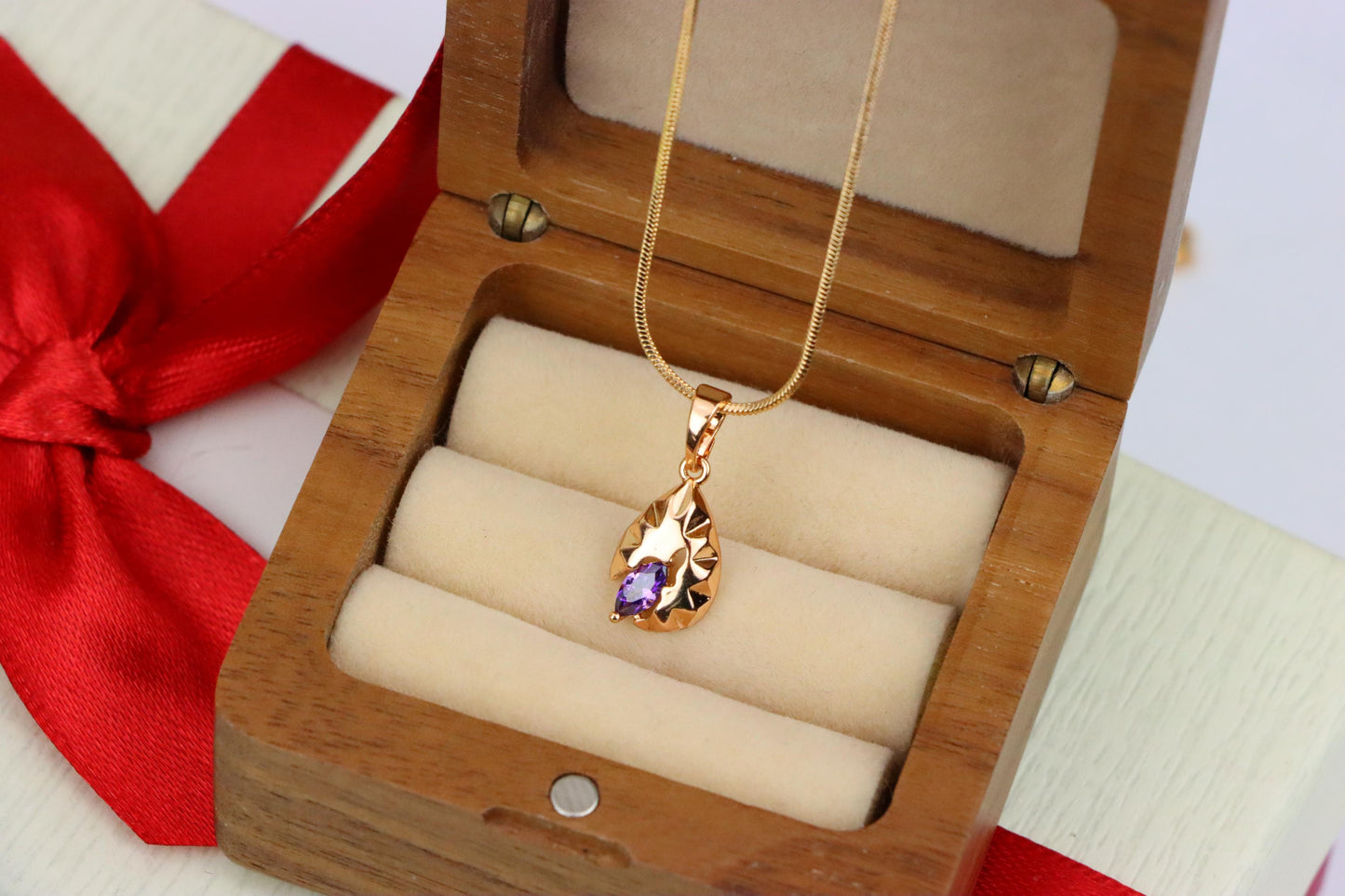 Gold Teardrop Pendant with Marquise Purple Stone and Artistic Texture, XPPT1723 (2150-9)