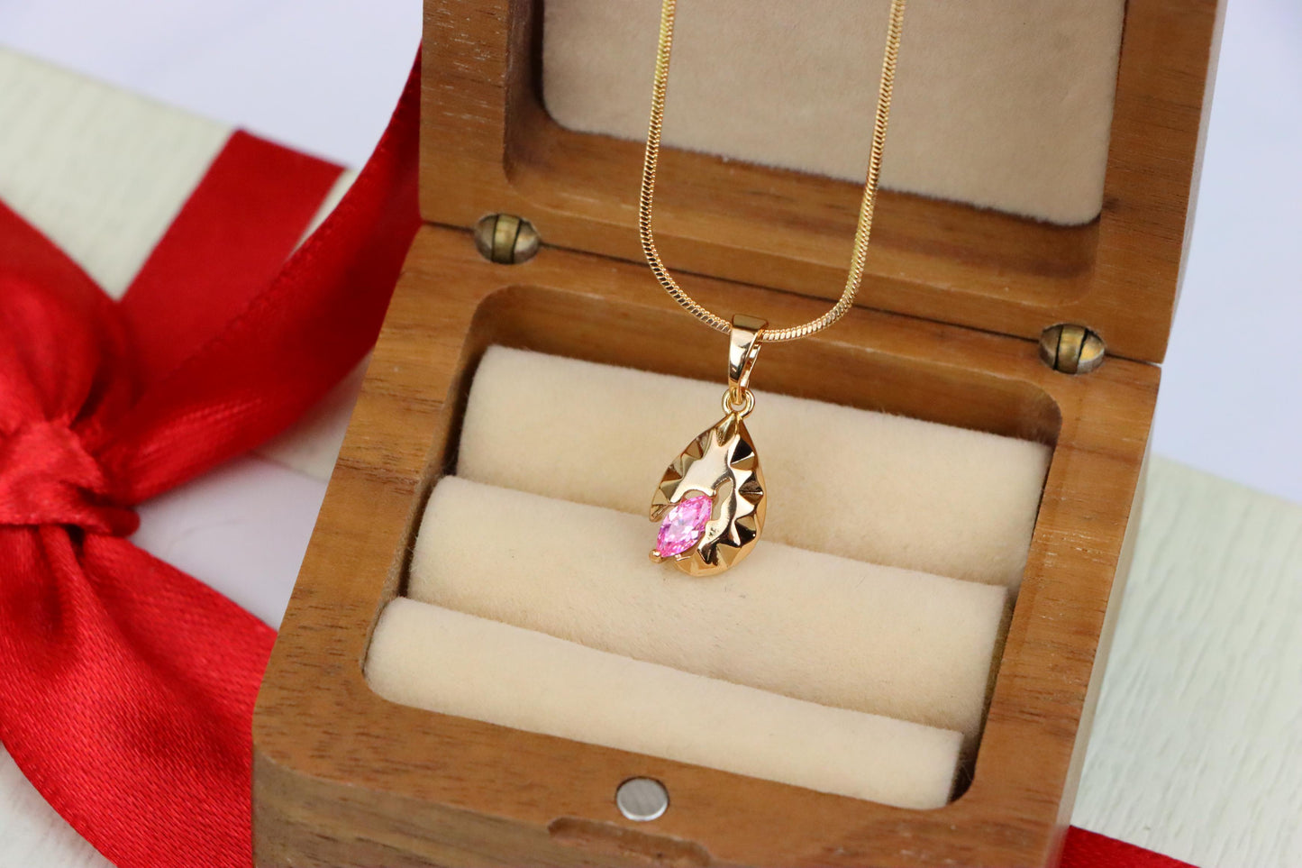 Gold Leaf Teardrop Pendant with Marquise Pink Stone Accent, XPPT1724 (2150-9)