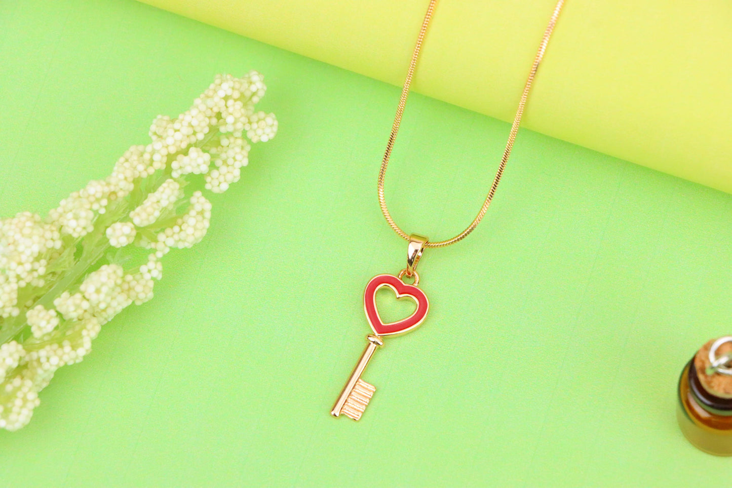 Heart-Shaped Key Design Rose Gold Pendant with Red Enamel Accent, XPPT1280 (2128-6)