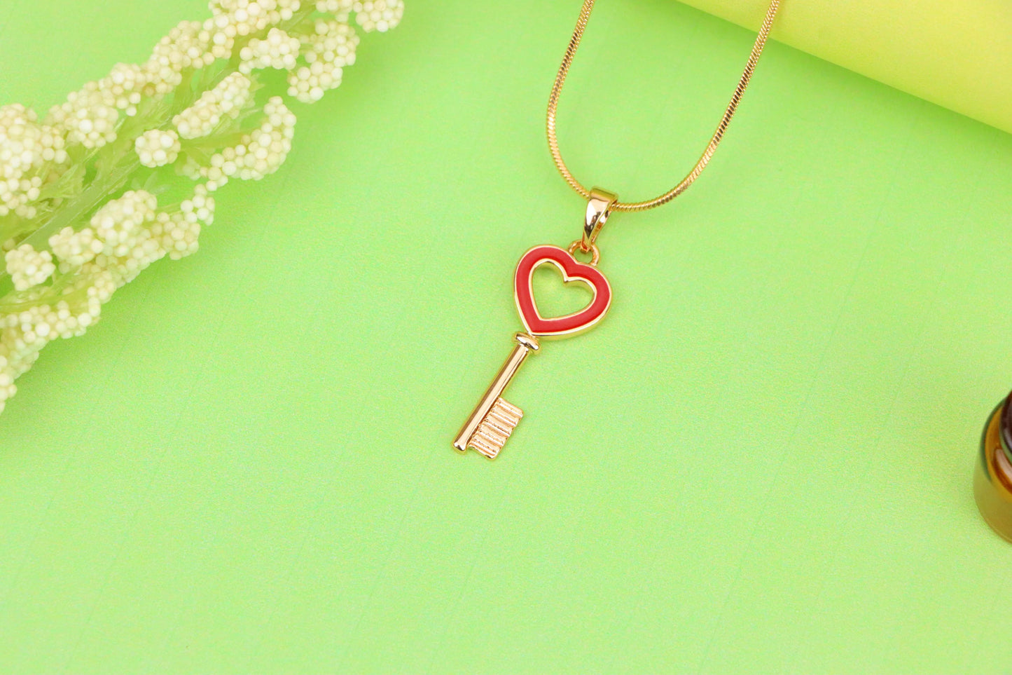 Heart-Shaped Key Design Rose Gold Pendant with Red Enamel Accent, XPPT1280 (2128-6)