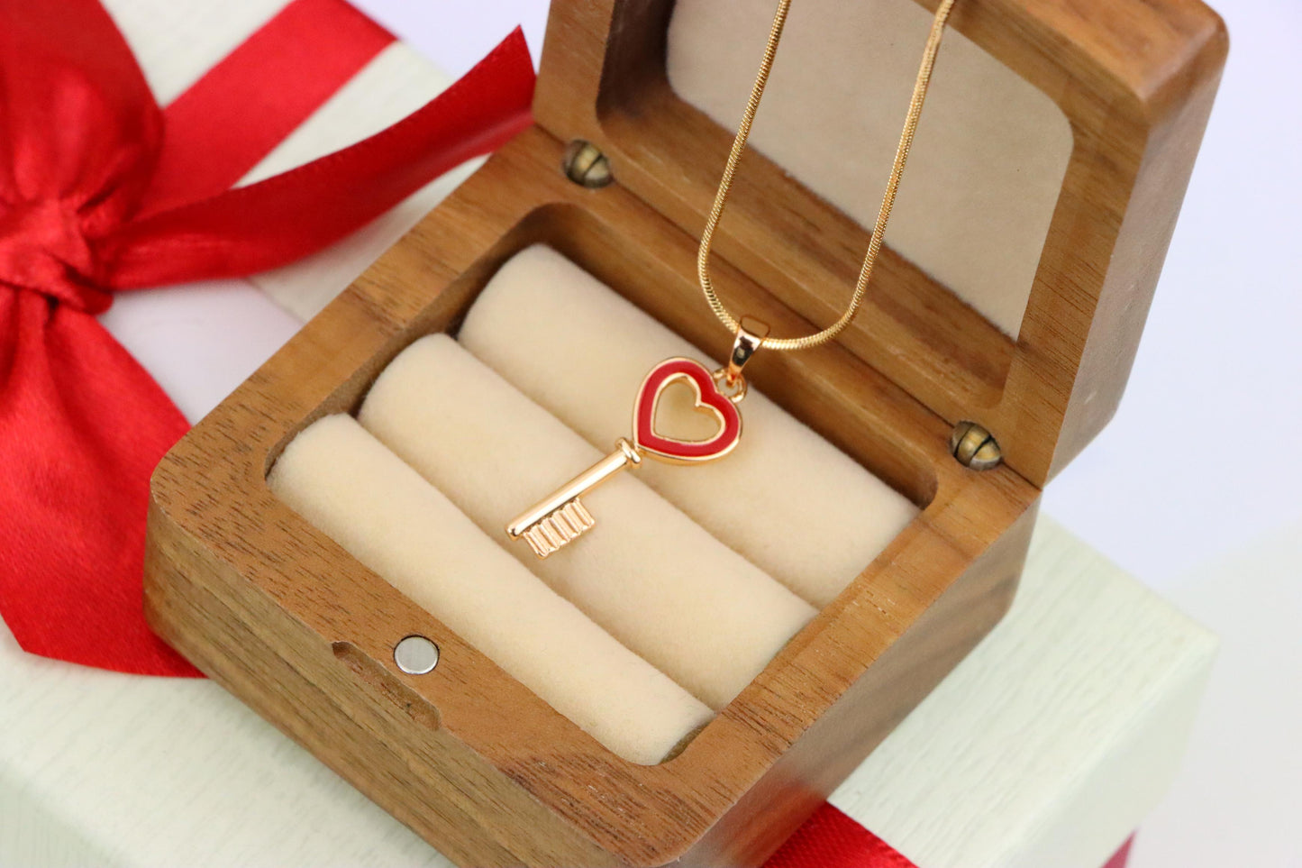 Heart-Shaped Key Design Rose Gold Pendant with Red Enamel Accent, XPPT1280 (2128-6)