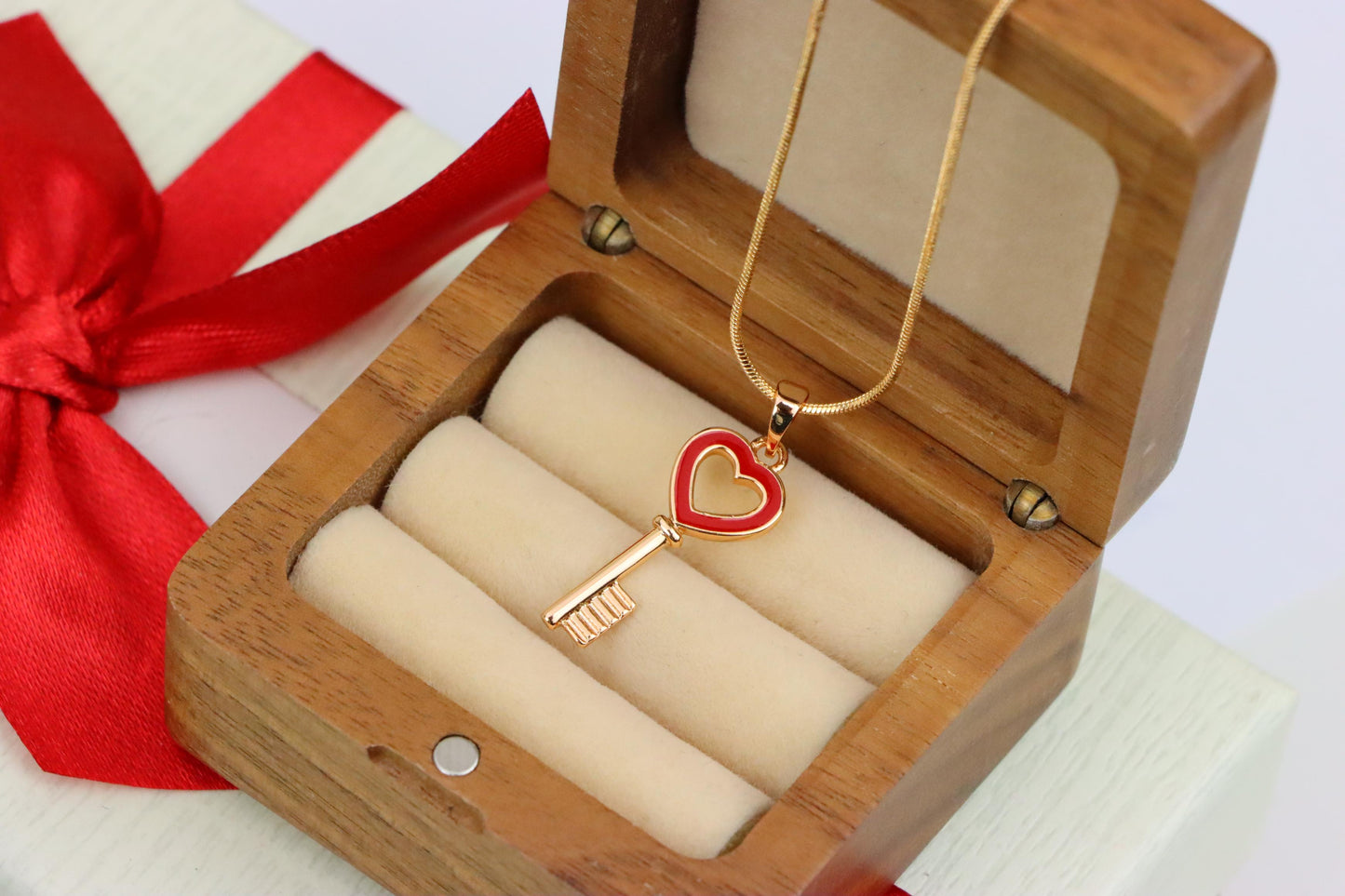 Heart-Shaped Key Design Rose Gold Pendant with Red Enamel Accent, XPPT1280 (2128-6)