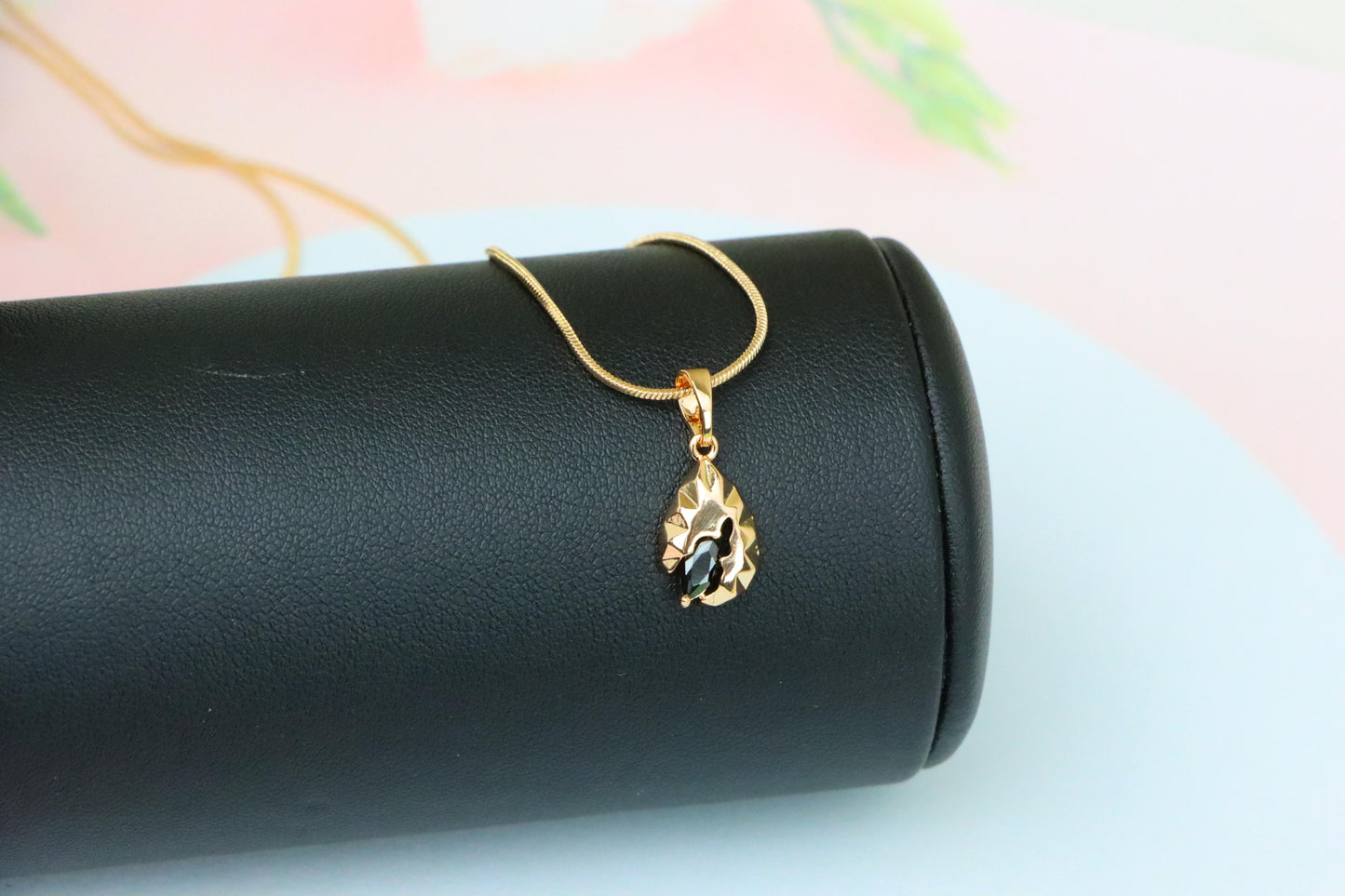 Teardrop Leaf Pendant with Marquise Black Stone in Gold Finish, XPPT1725 (2150-9)