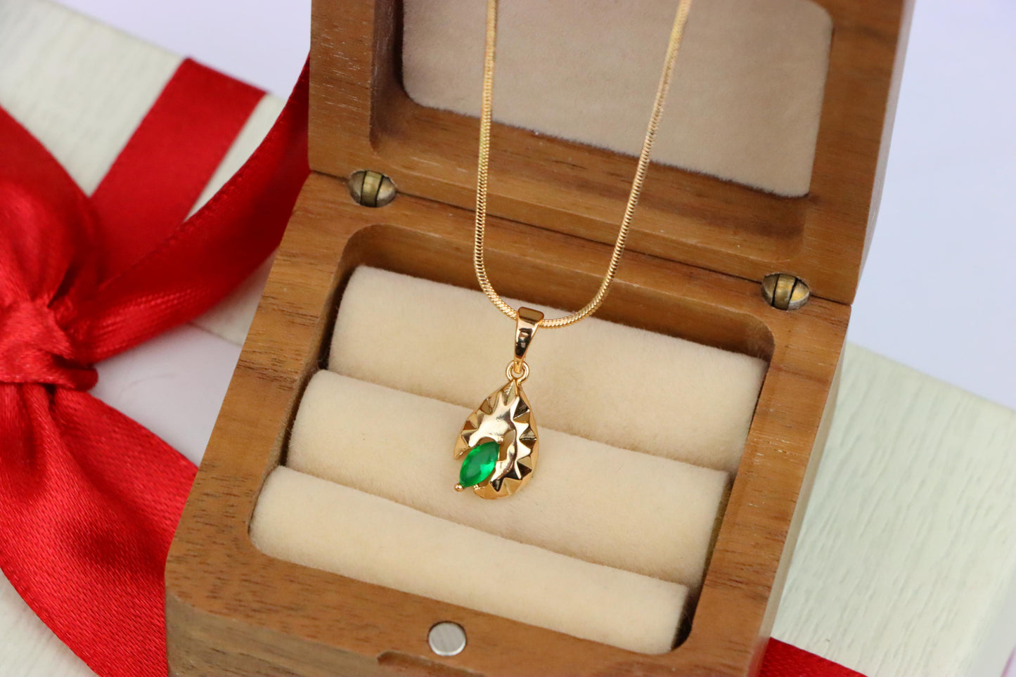 Teardrop Leaf Pendant with Marquise Green Stone in Gold Finish, XPPT1726 (2150-9)