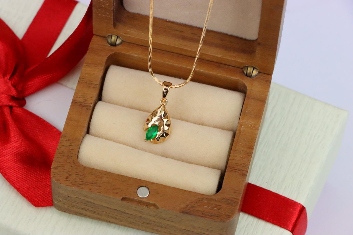 Teardrop Leaf Pendant with Marquise Green Stone in Gold Finish, XPPT1726 (2150-9)