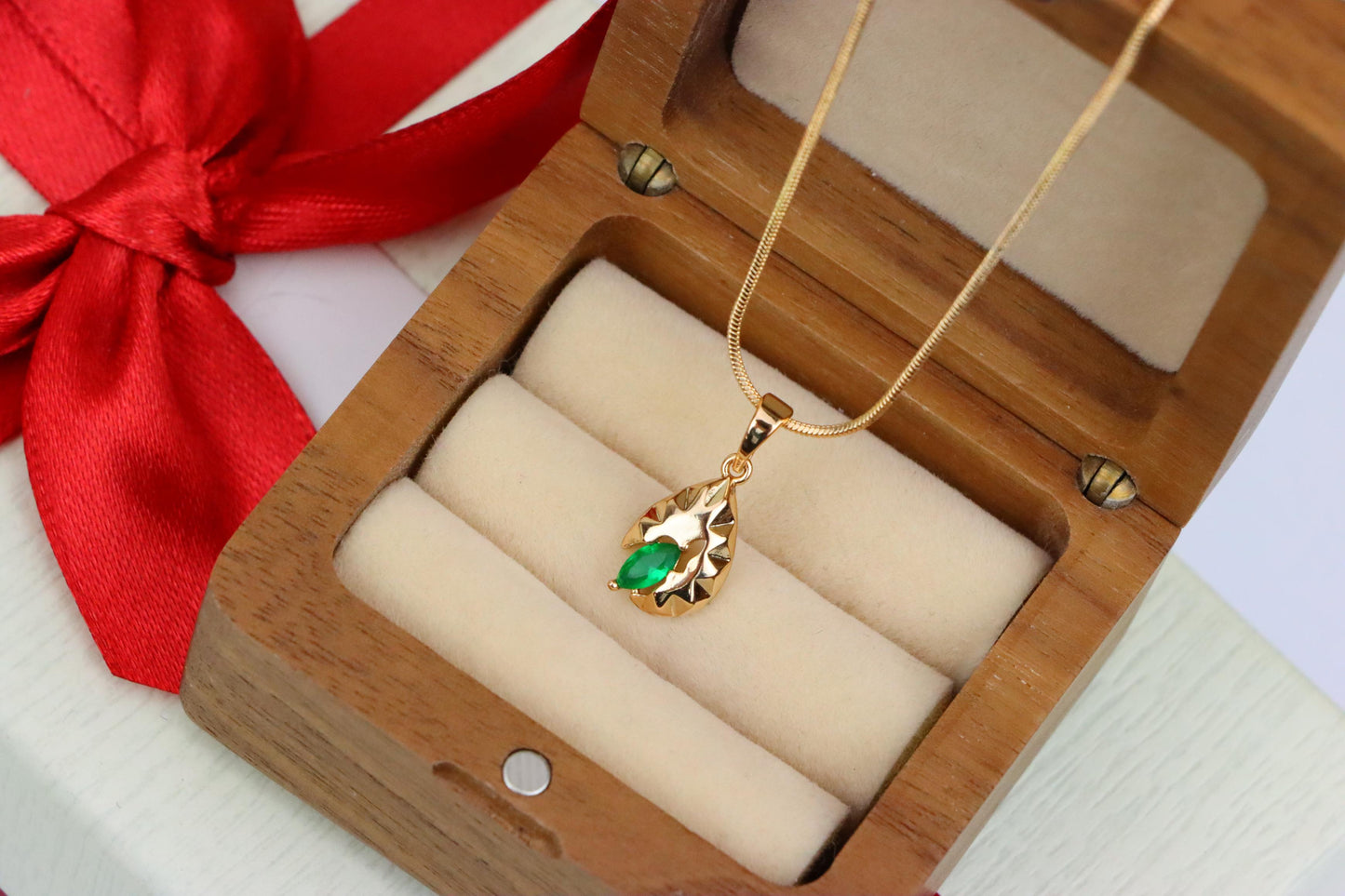 Teardrop Leaf Pendant with Marquise Green Stone in Gold Finish, XPPT1726 (2150-9)