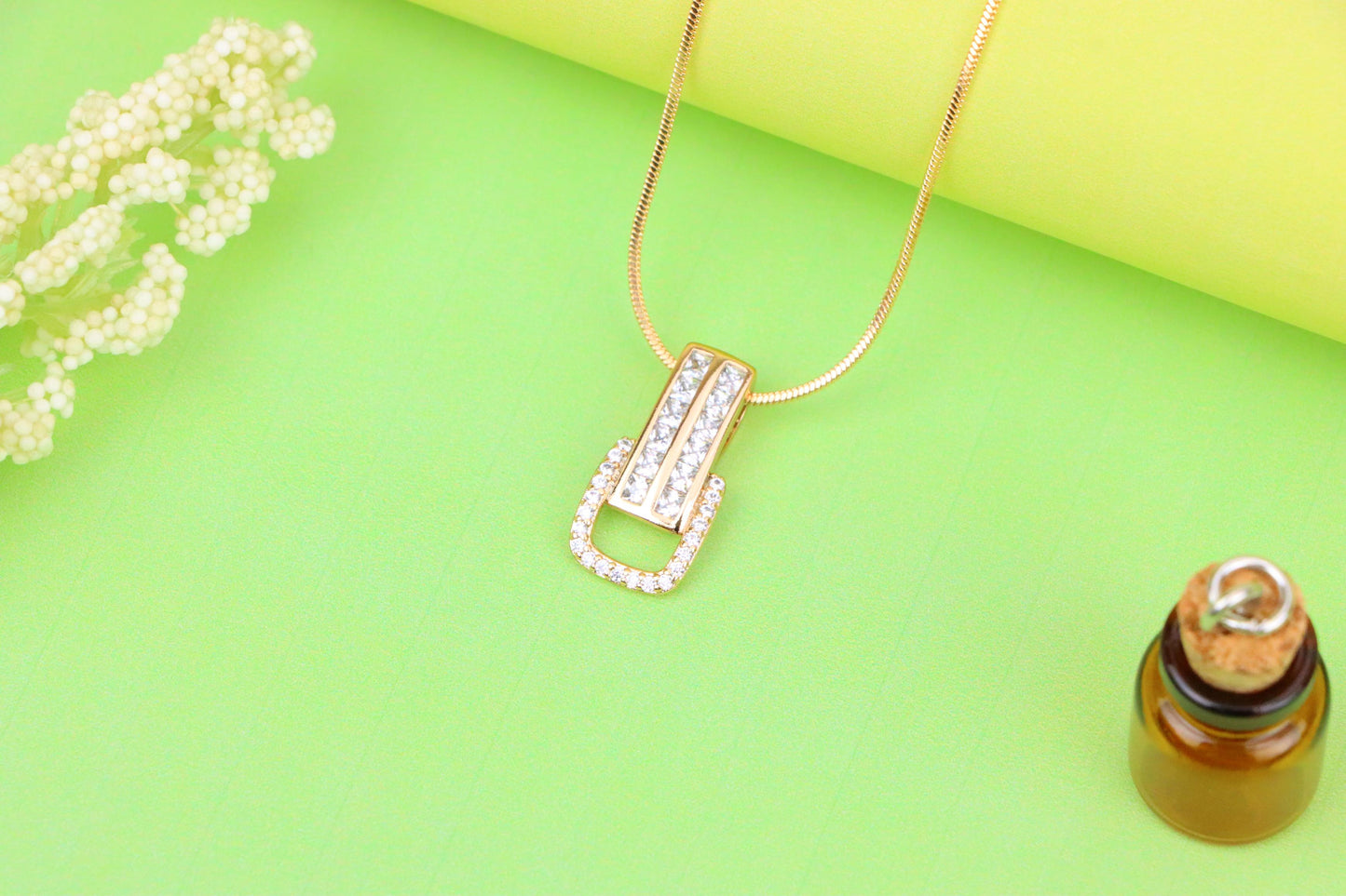 Modern Geometric Rectangle Rose Gold Pendant with Sparkling Accents, XPPT1282 (2128-8)