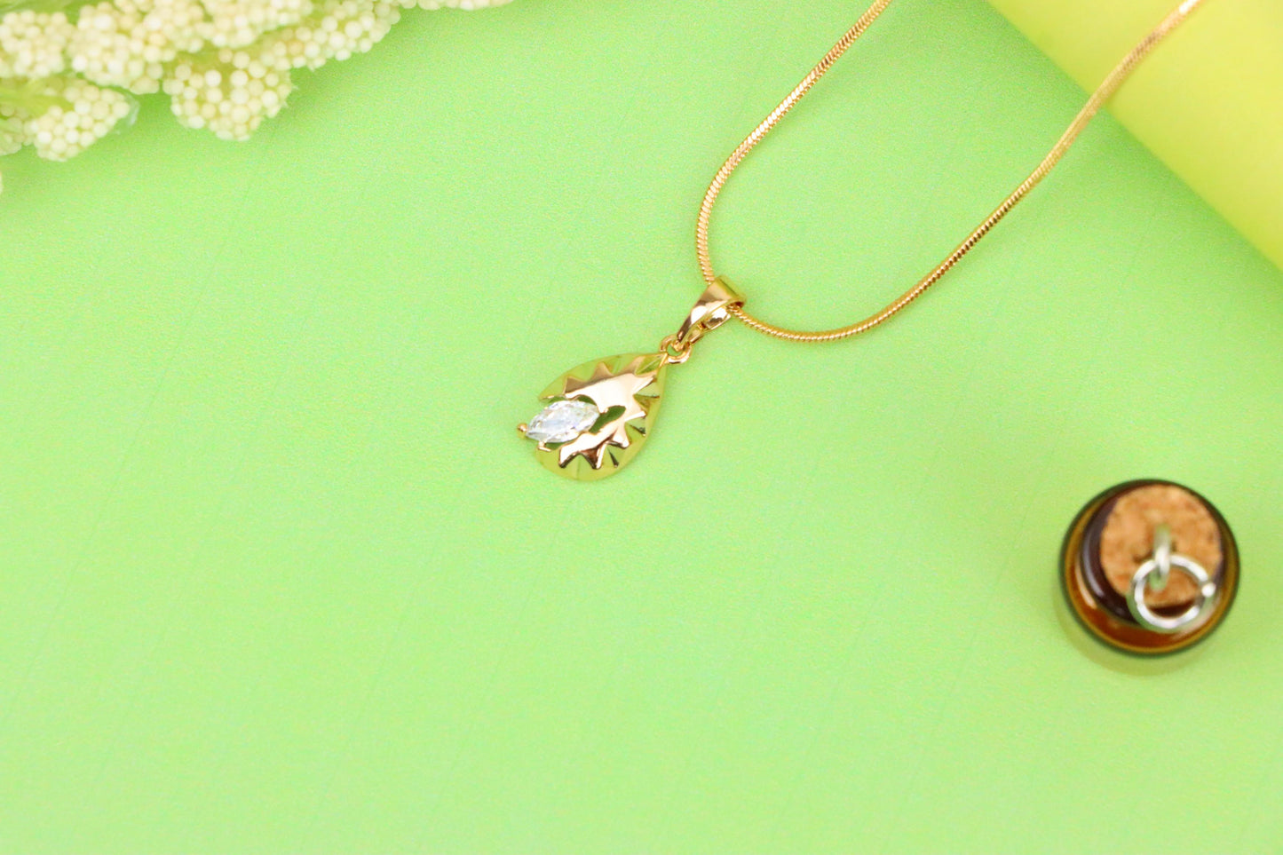 Teardrop Leaf Pendant with Marquise White Stone in Gold Finish, XPPT1727 (2150-9)