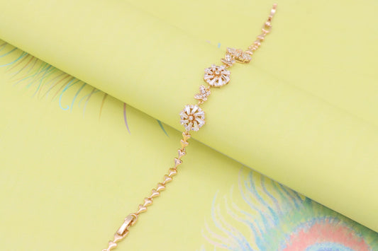 Sparkling Rose Gold Floral Bracelet with Round & Clover Design, XPBL0962 (2097-1)