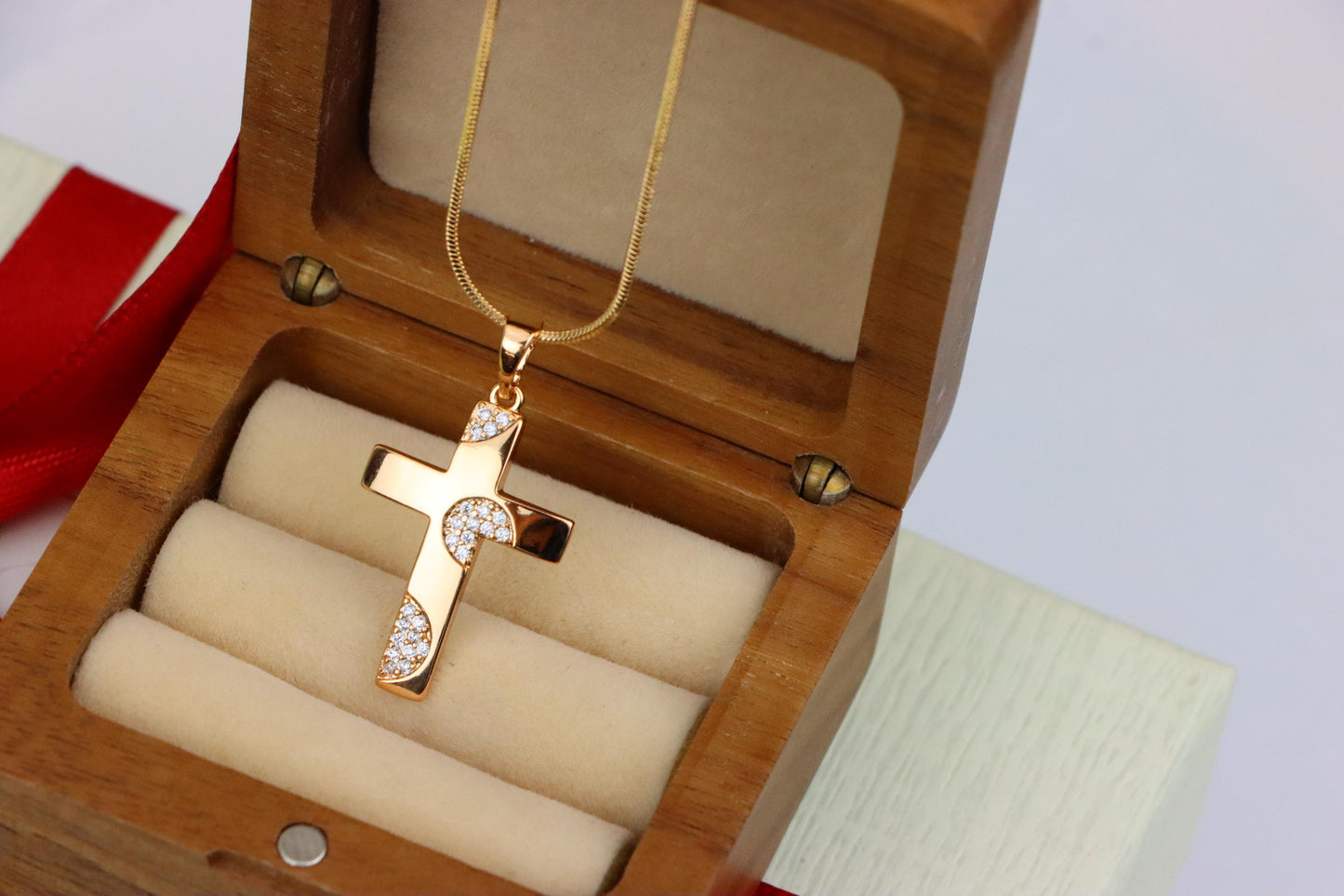 Elegant Rose Gold Cross Pendant with Crystal Accents for Women & Men, XPPT1738 (2151-3)