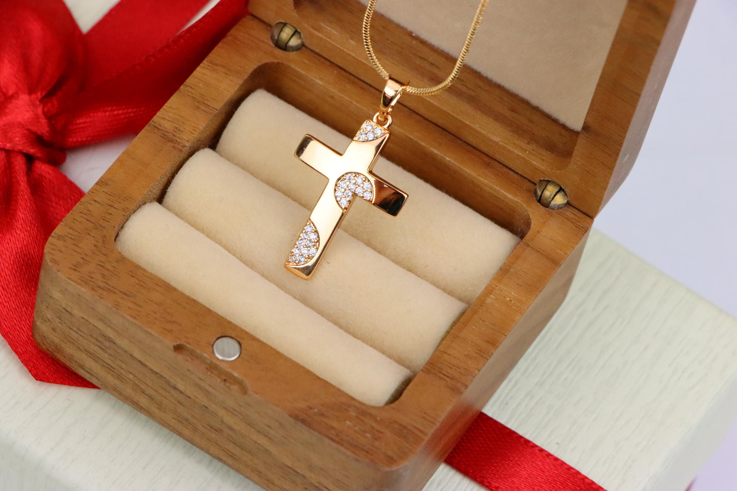 Elegant Rose Gold Cross Pendant with Crystal Accents for Women & Men, XPPT1738 (2151-3)