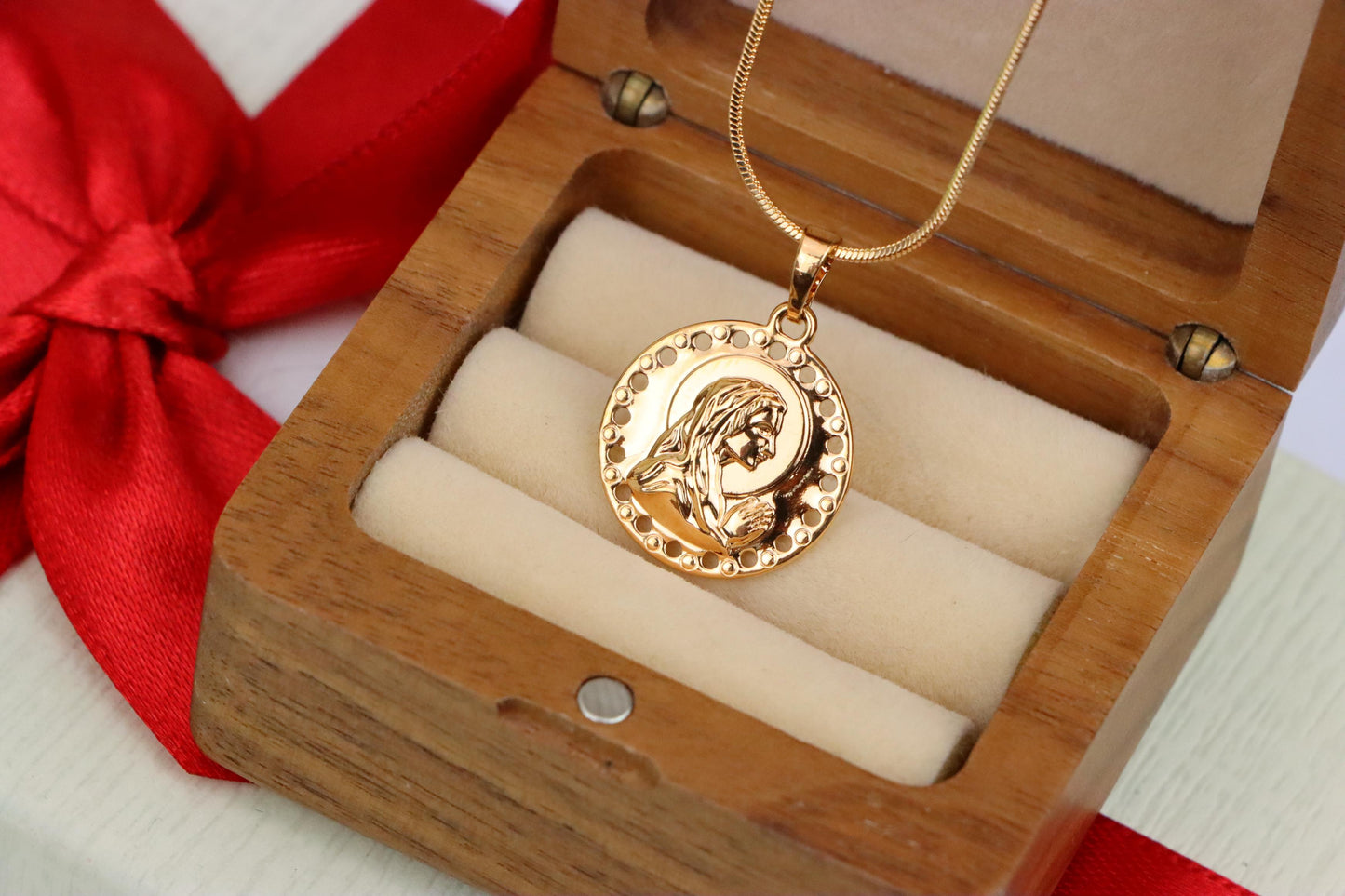 Round Rose Gold Religious Pendant with Praying Figure Design, XPPT1743 (2151-5)