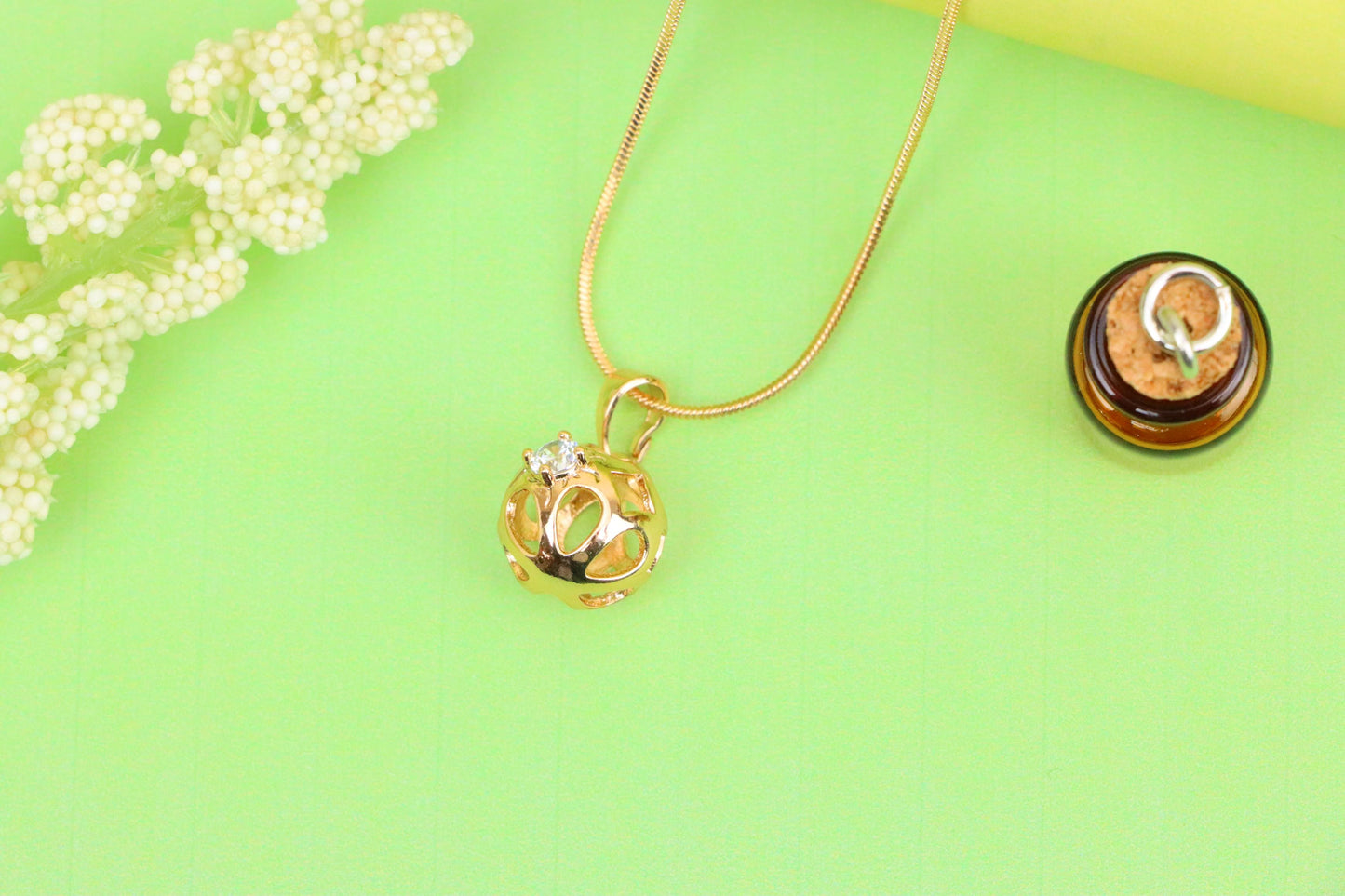 Elegant Rose Gold Round Pendant with Sparkling Center Stone, XPPT1744 (2151-6)