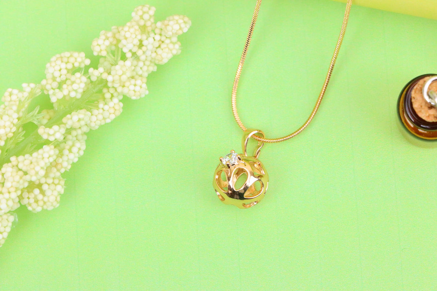 Elegant Rose Gold Round Pendant with Sparkling Center Stone, XPPT1744 (2151-6)