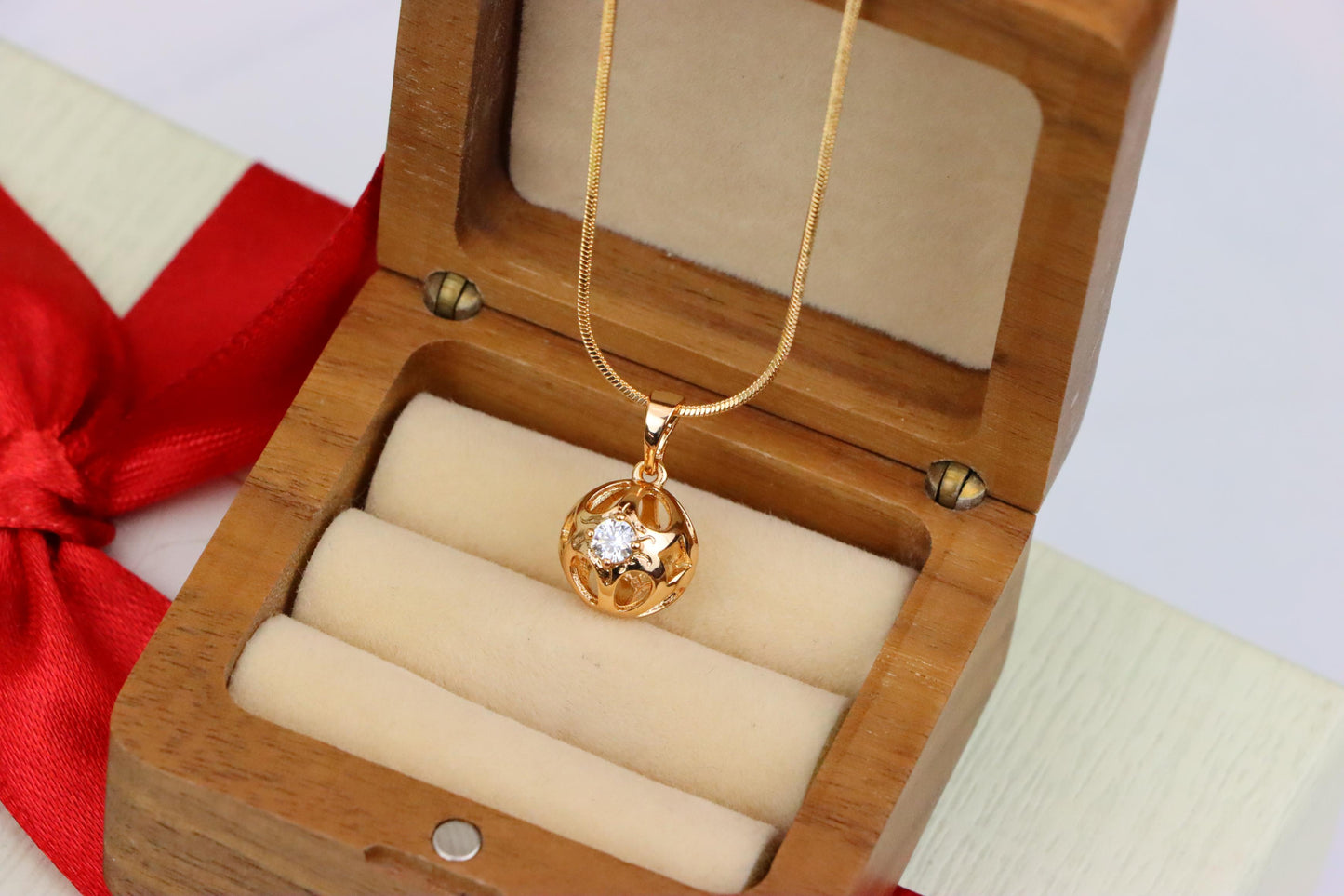 Elegant Rose Gold Round Pendant with Sparkling Center Stone, XPPT1744 (2151-6)