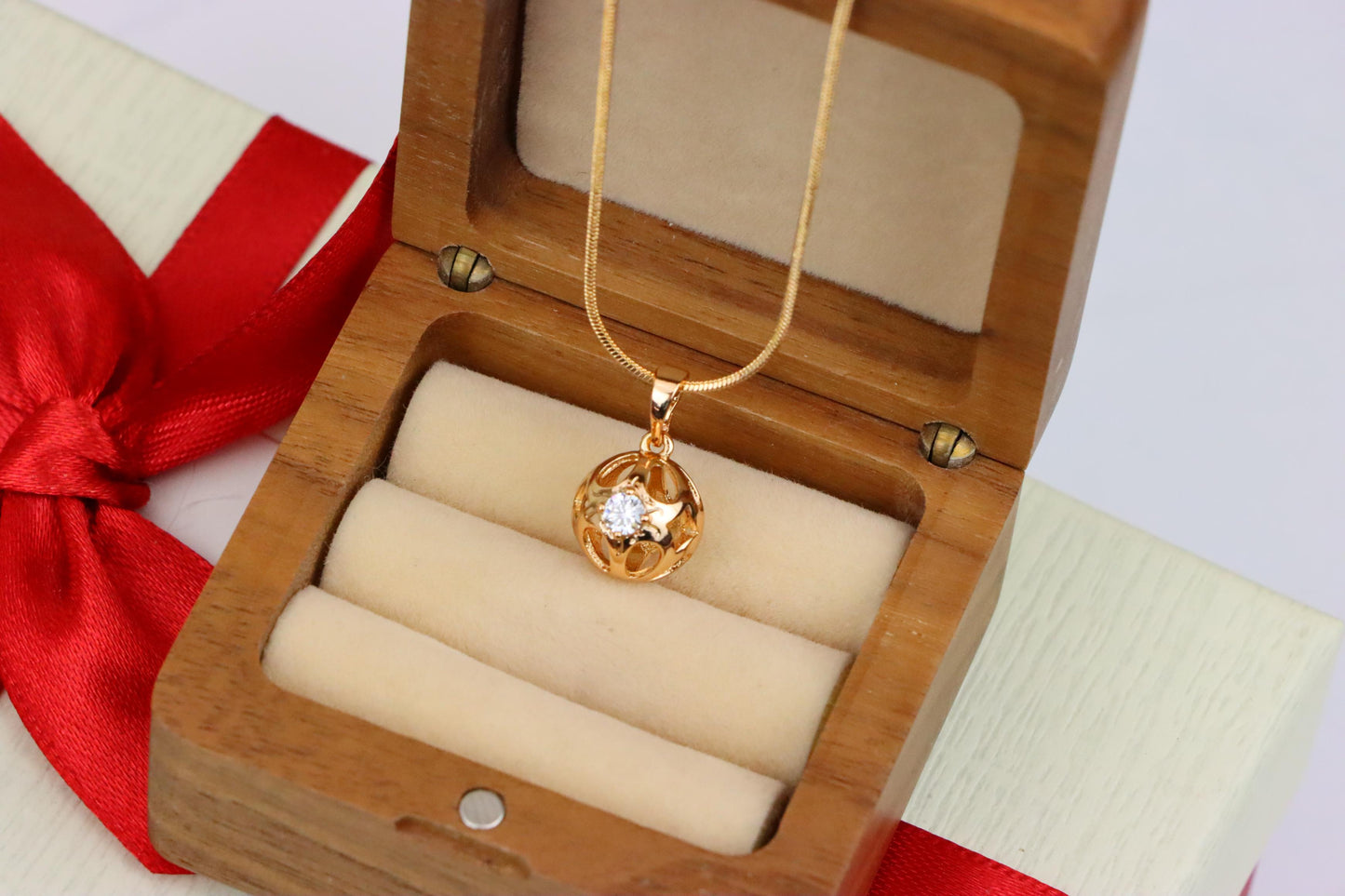 Elegant Rose Gold Round Pendant with Sparkling Center Stone, XPPT1744 (2151-6)