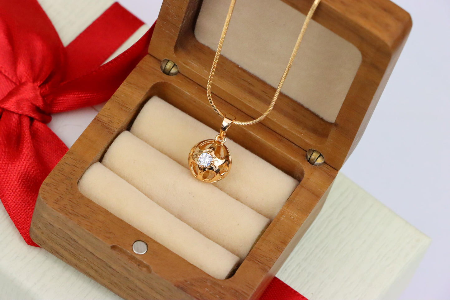 Elegant Rose Gold Round Pendant with Sparkling Center Stone, XPPT1744 (2151-6)