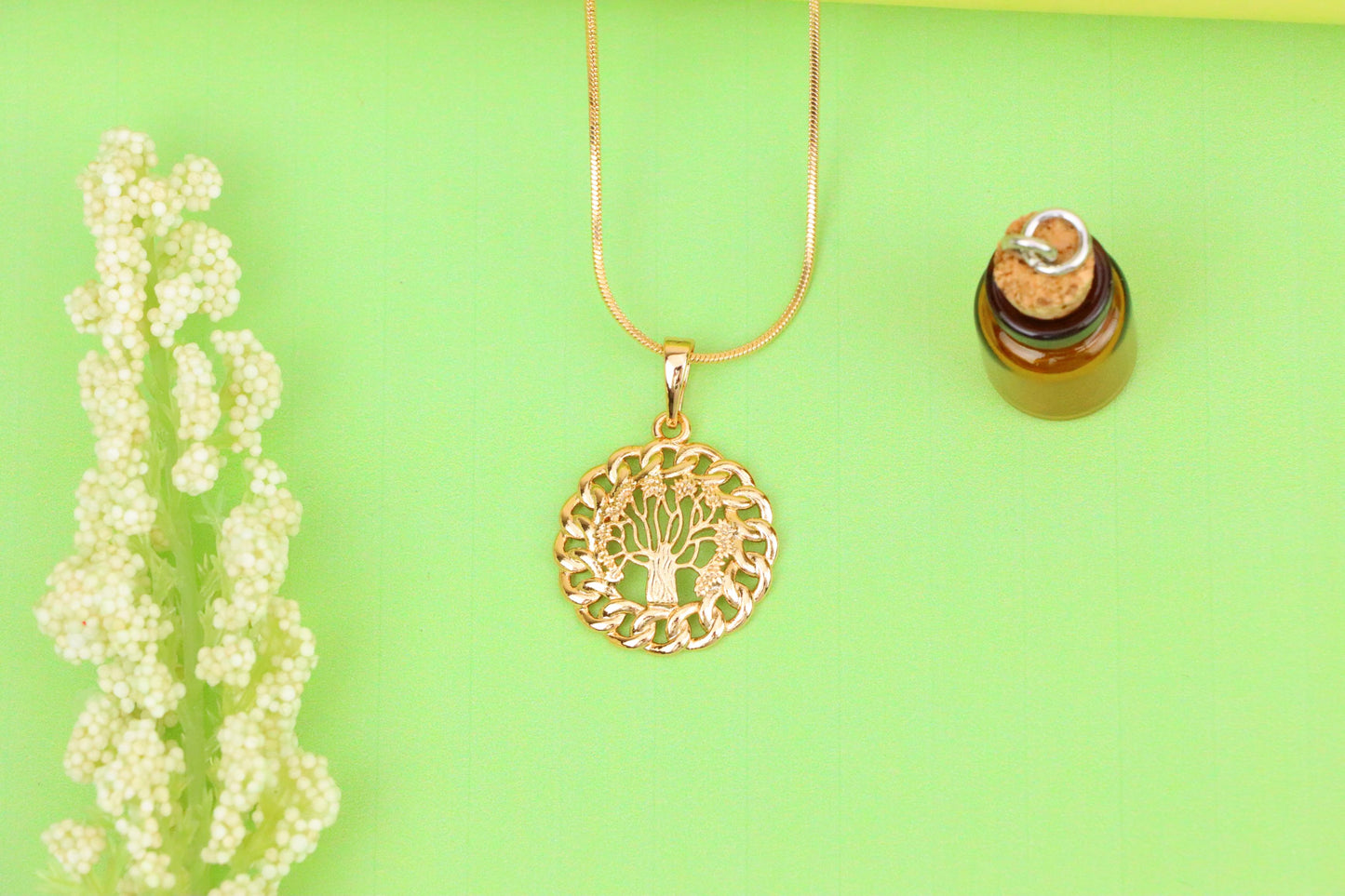 Tree of Life Round Rose Gold Pendant with Chain Pattern Frame, XPPT1294 (2129-10)