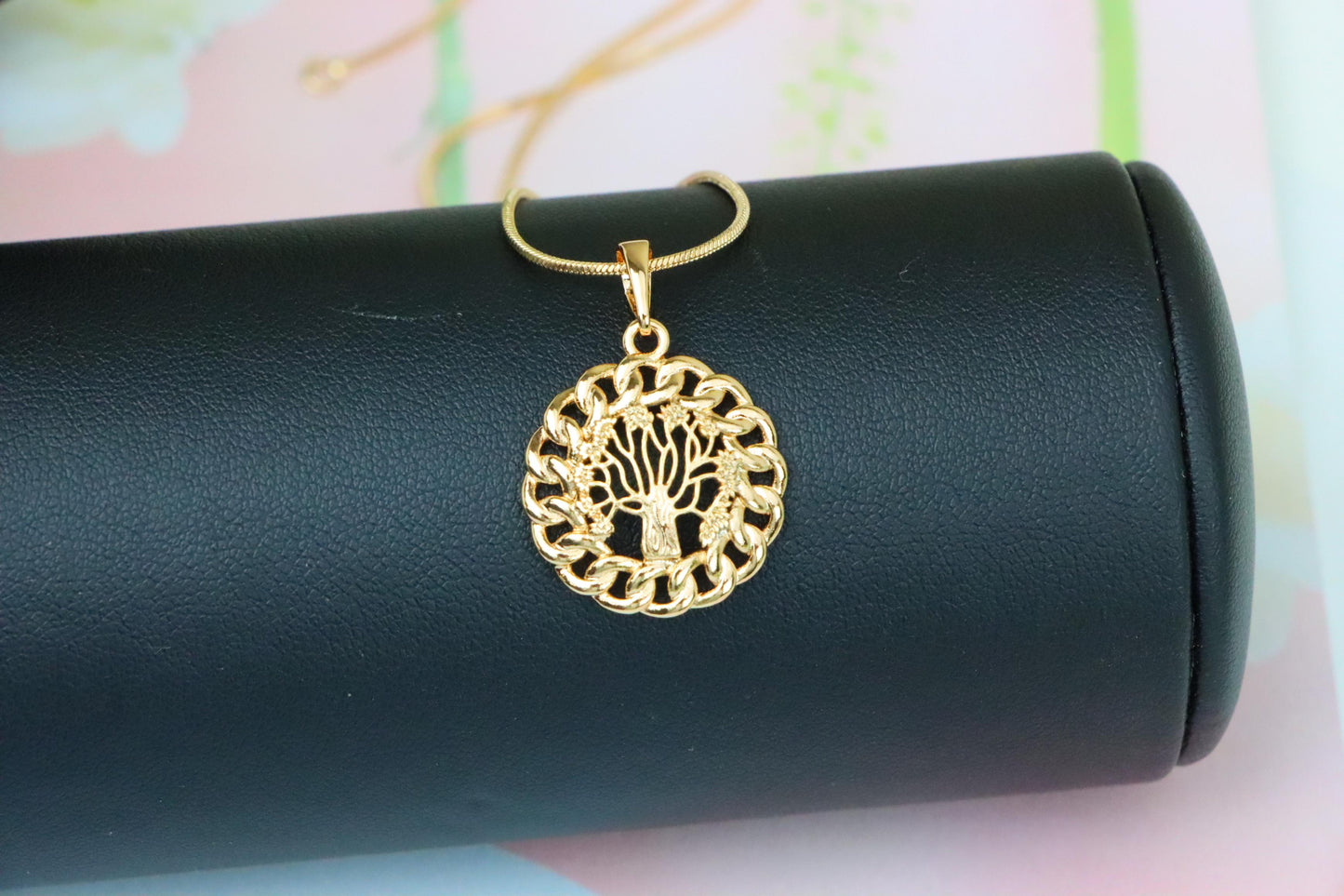 Tree of Life Round Rose Gold Pendant with Chain Pattern Frame, XPPT1294 (2129-10)