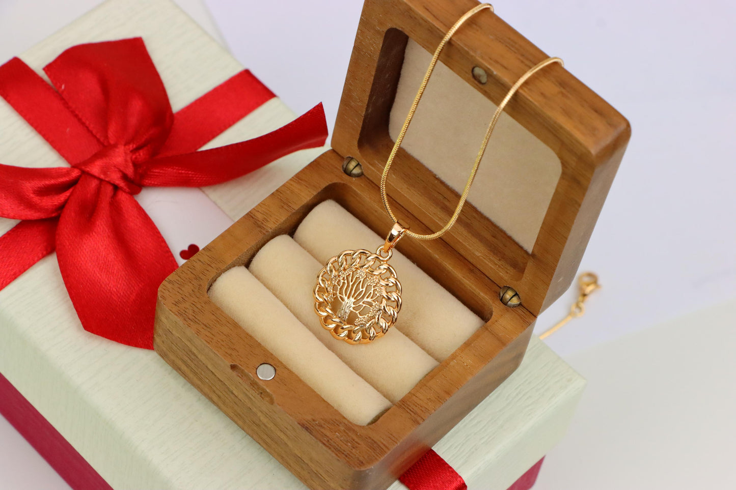 Tree of Life Round Rose Gold Pendant with Chain Pattern Frame, XPPT1294 (2129-10)