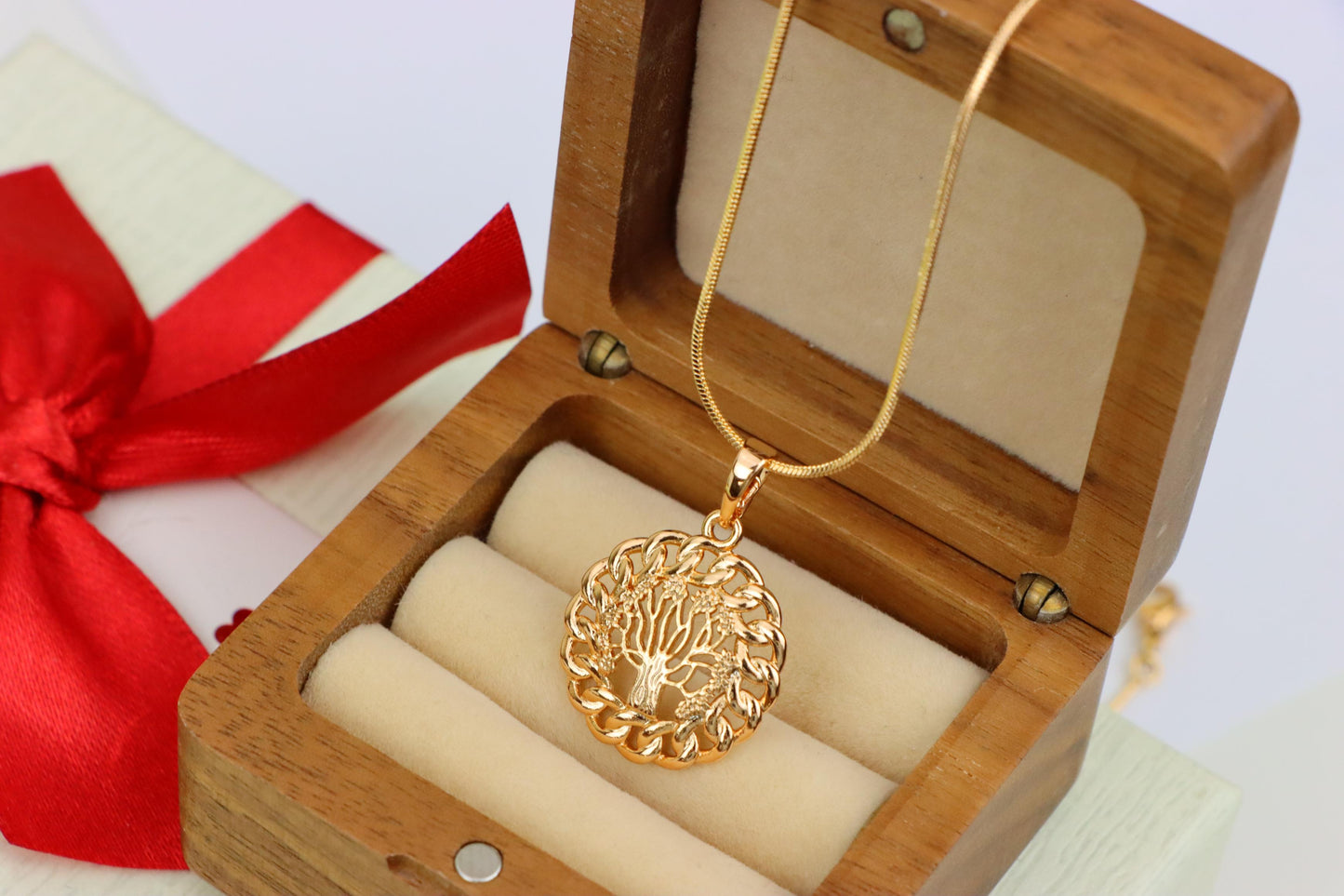 Tree of Life Round Rose Gold Pendant with Chain Pattern Frame, XPPT1294 (2129-10)