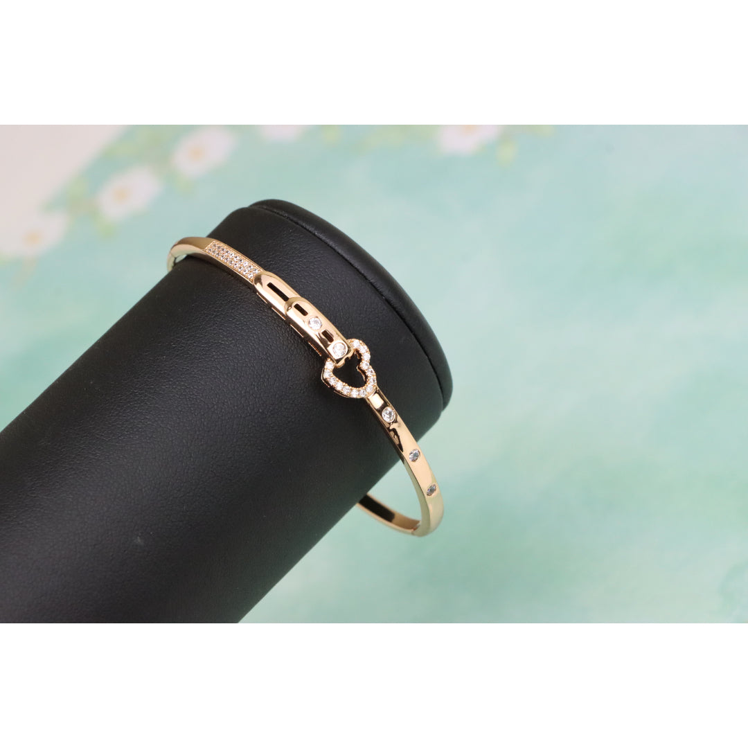 Rose Gold Bangle with Crystal Heart Centerpiece, Elegant Bracelet, XPBL0601 (2060-10)