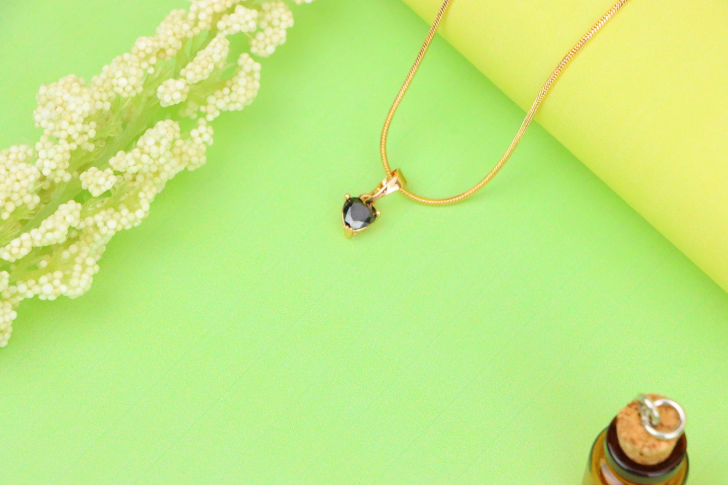 Mini Heart-Shaped Black Pendant in Gold Plated Brass, XPPT1303 (2130-8)