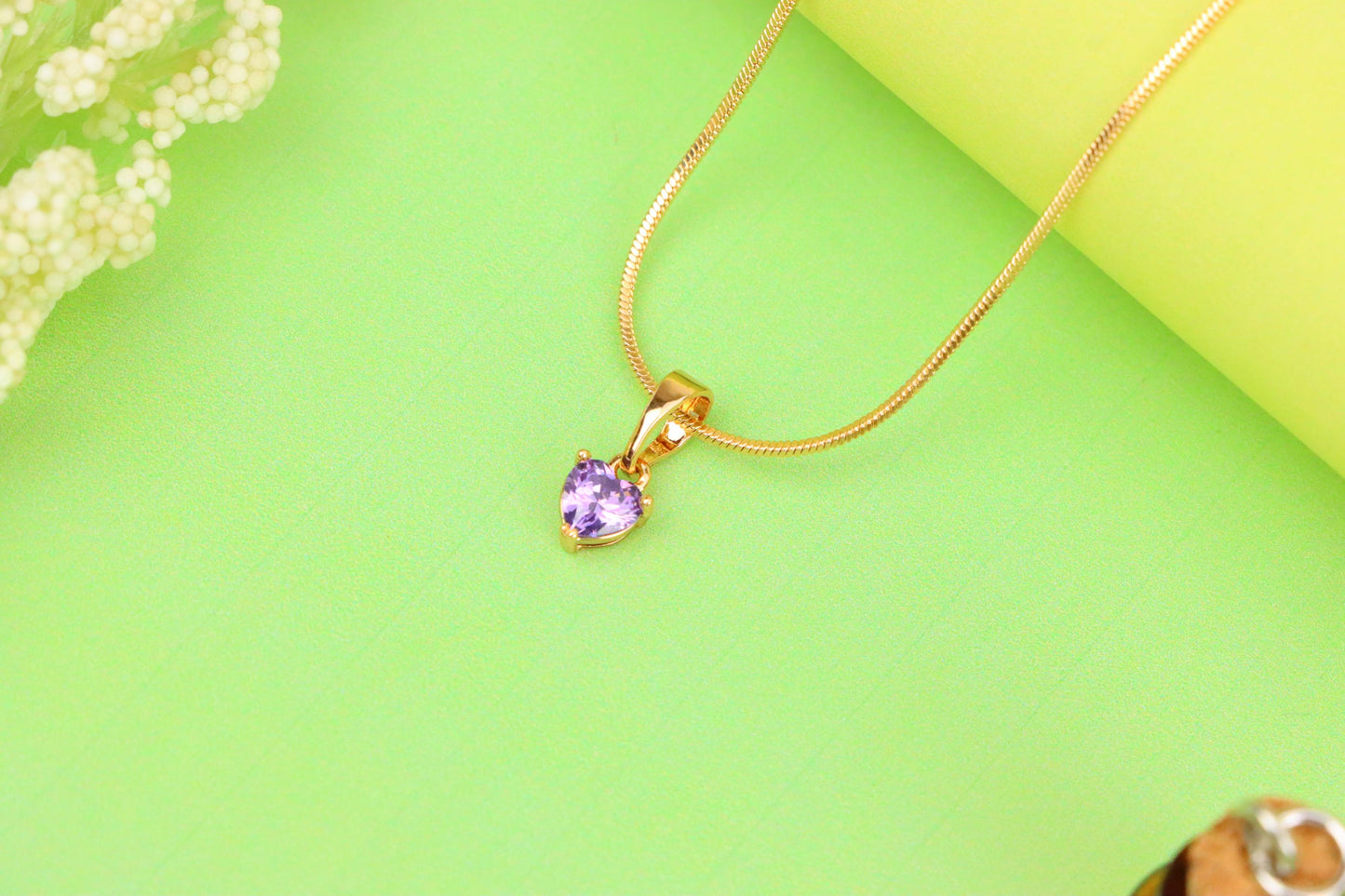 Elegant Heart-Shaped Purple Pendant in Gold, XPPT1304 (2130-8)