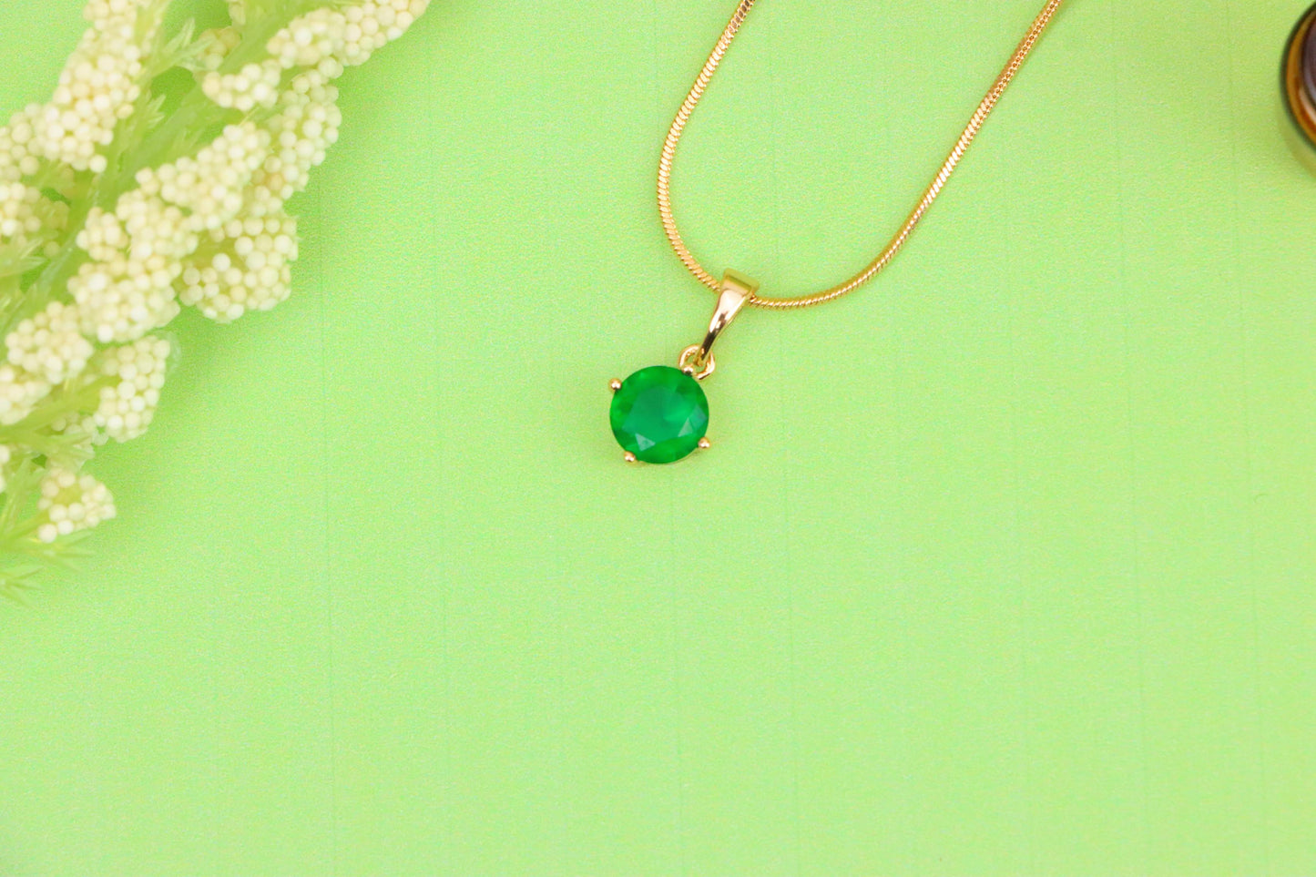 Round Green Stone Pendant in Gold Plated Brass – Minimalist Elegance, XPPT1757 (2152-3)