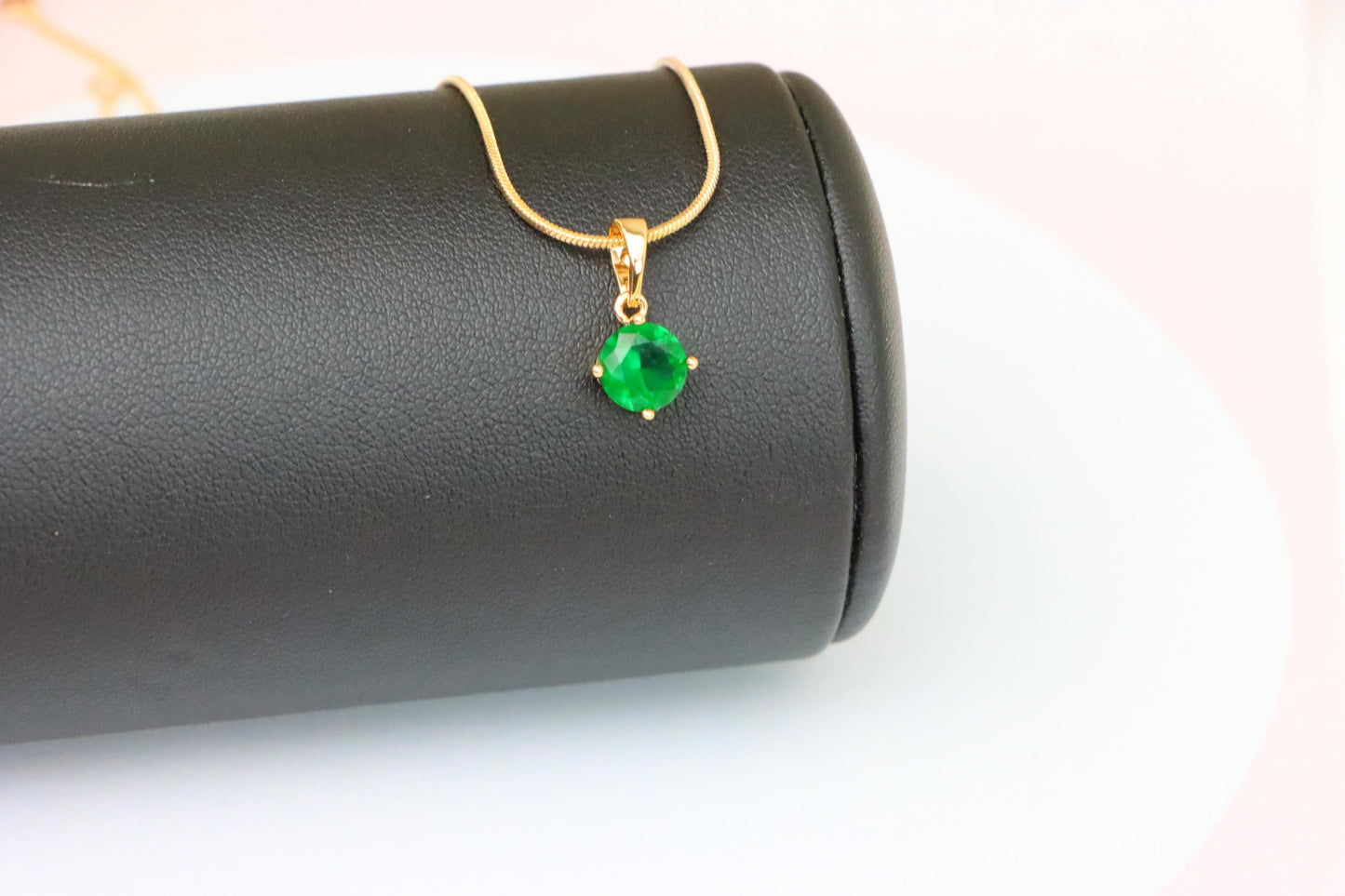 Round Green Stone Pendant in Gold Plated Brass – Minimalist Elegance, XPPT1757 (2152-3)