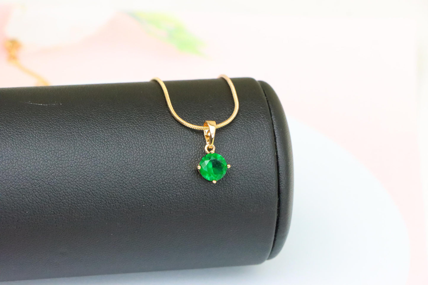 Round Green Stone Pendant in Gold Plated Brass – Minimalist Elegance, XPPT1757 (2152-3)