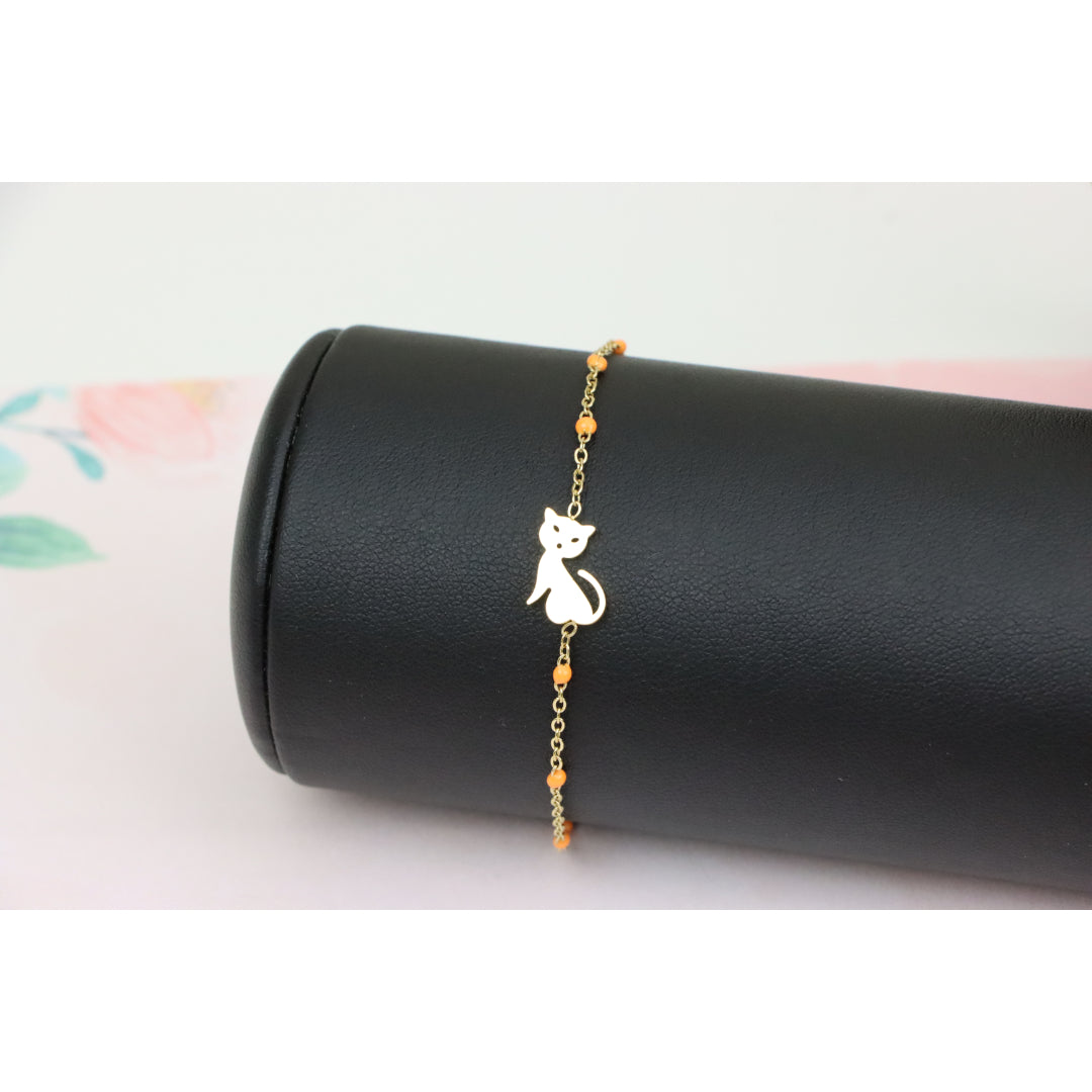 Elegant Yellow Gold Adjustable Bracelet with Sparkling Center Stone, XPBL0609 (2061-8)