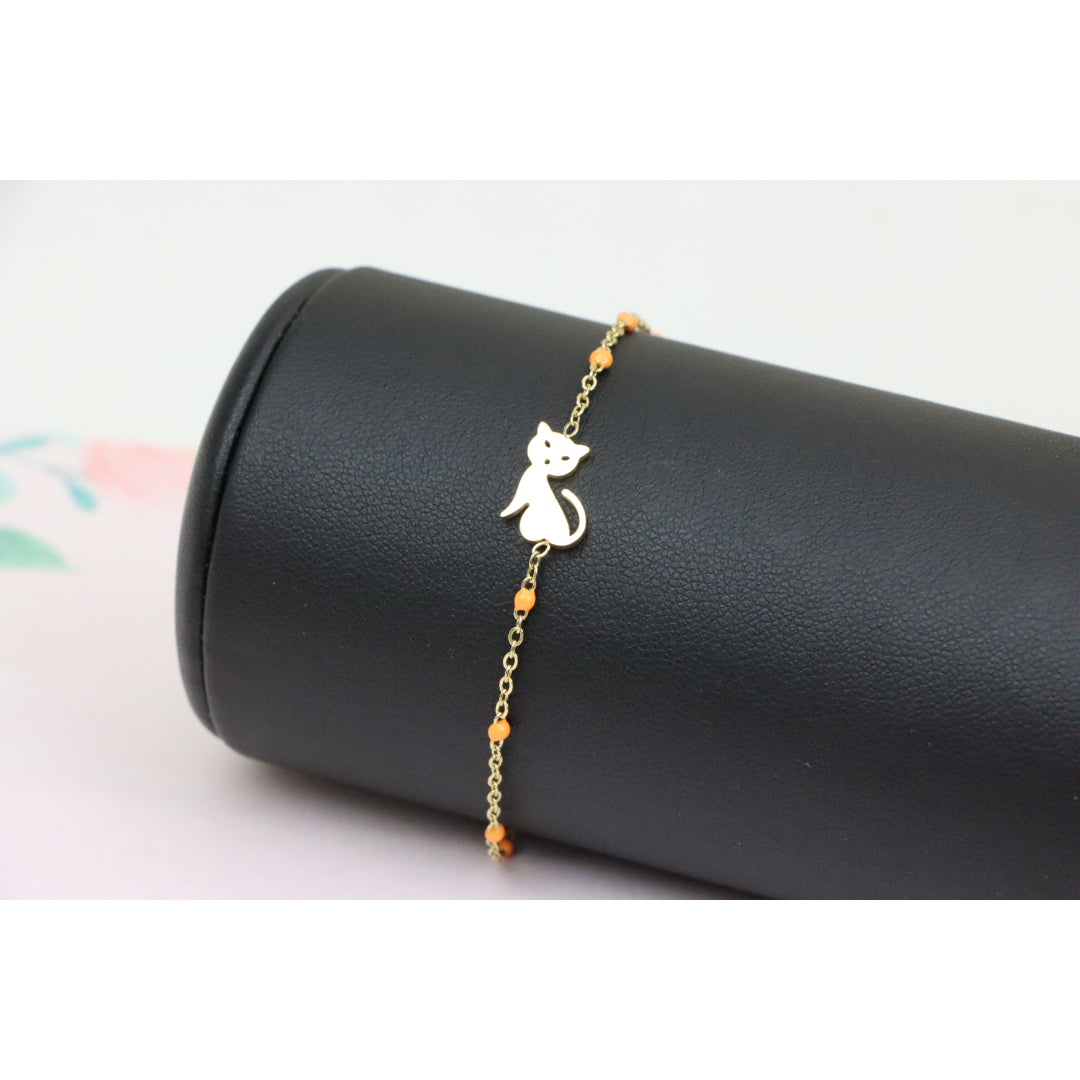 Elegant Yellow Gold Adjustable Bracelet with Sparkling Center Stone, XPBL0609 (2061-8)