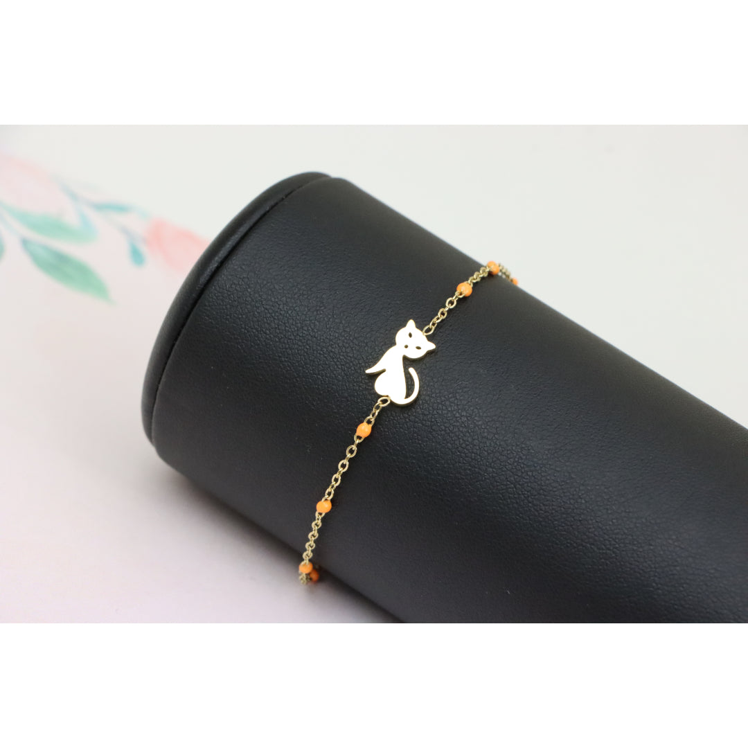 Elegant Yellow Gold Adjustable Bracelet with Sparkling Center Stone, XPBL0609 (2061-8)