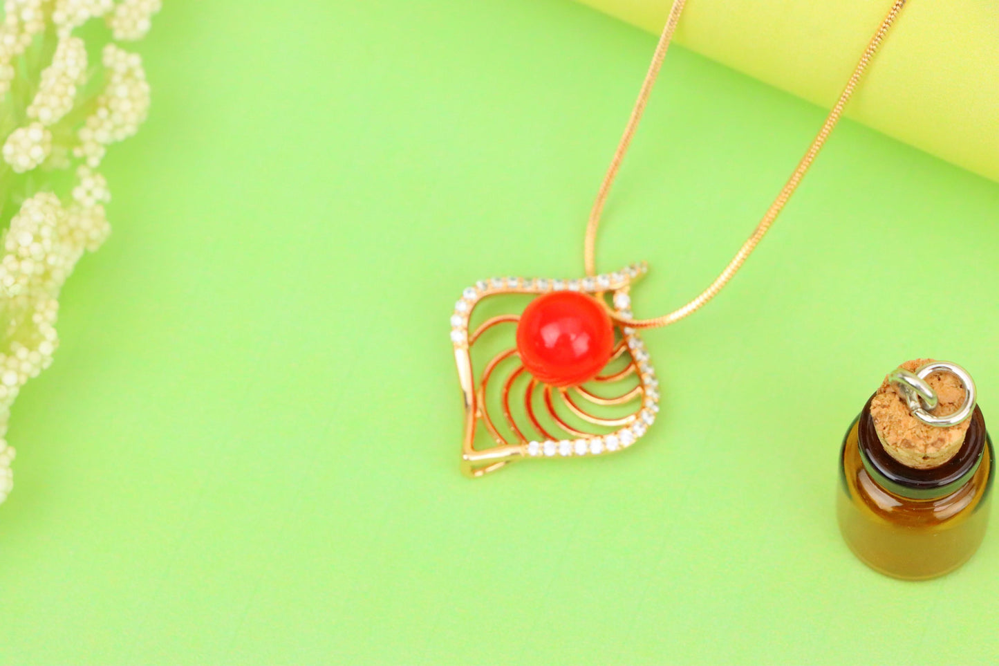 Elegant Rose Gold Pendant with Red Accent, XPPT1306 (2130-9)